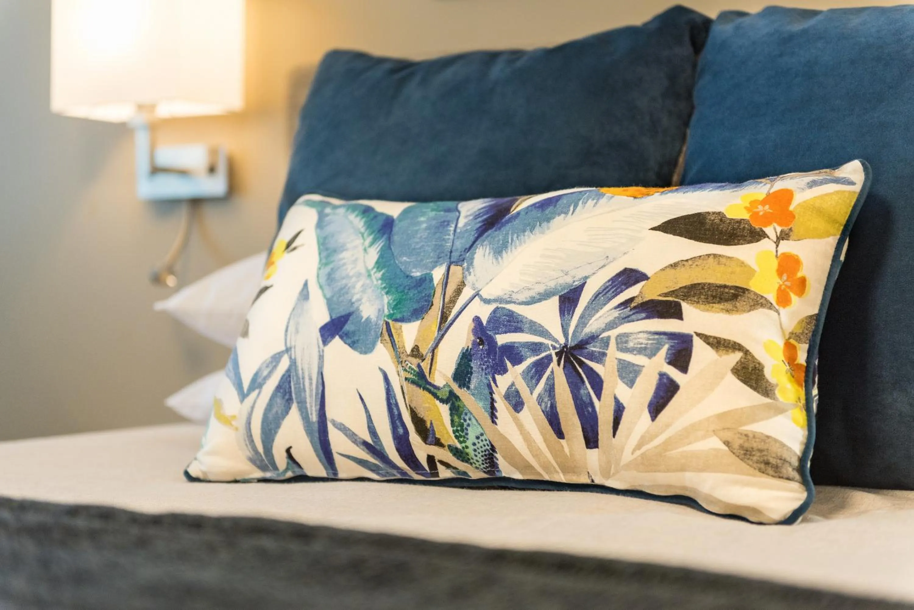 Superior Twin Room in Distinction Hamilton Hotel & Conference Centre