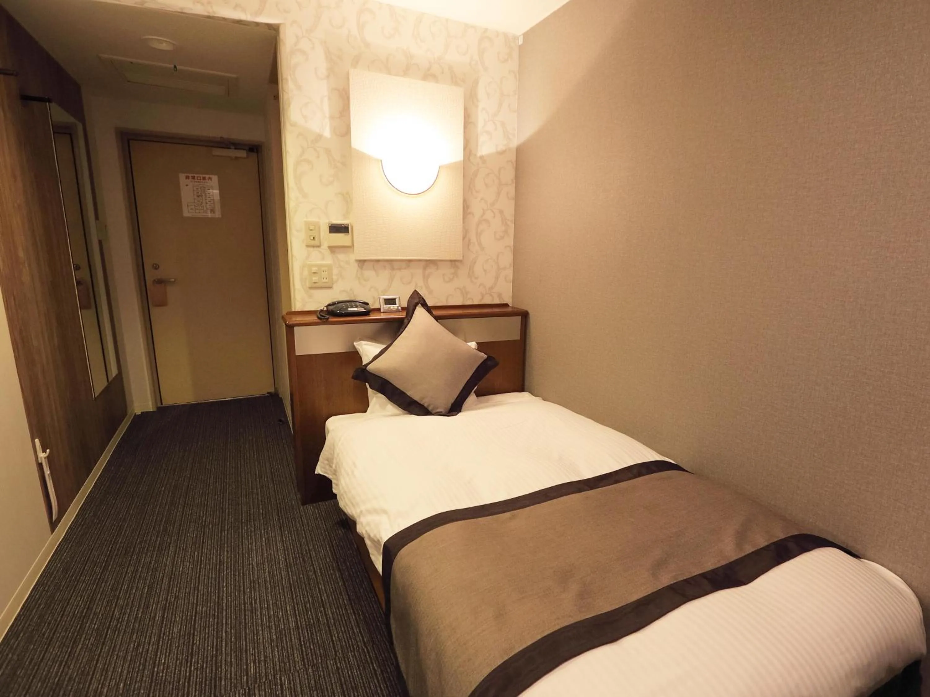 Semi Double Room - Non-Smoking in Hotel Areaone Kochi