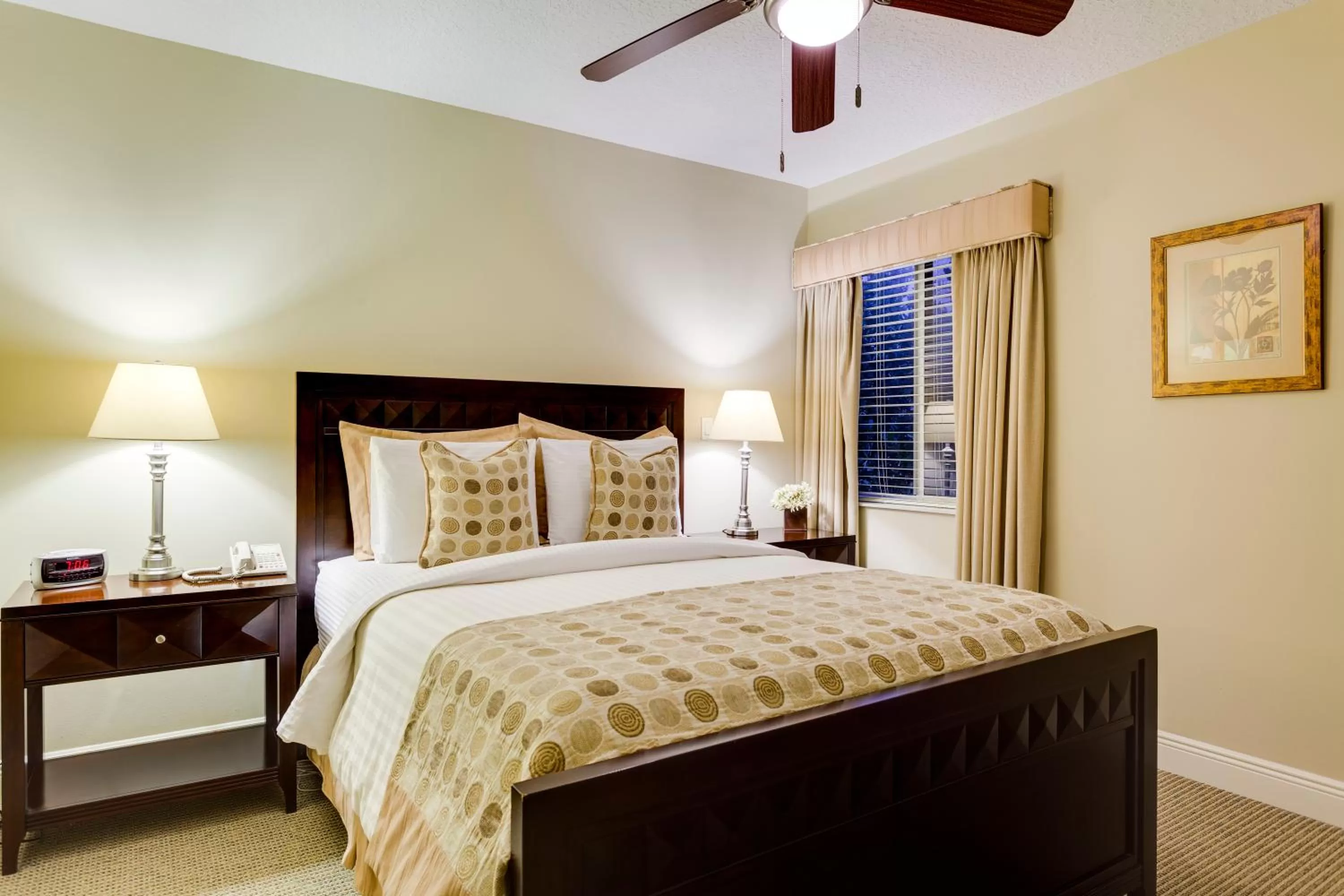 Queen Suite in Sun Harbour Boutique Hotel