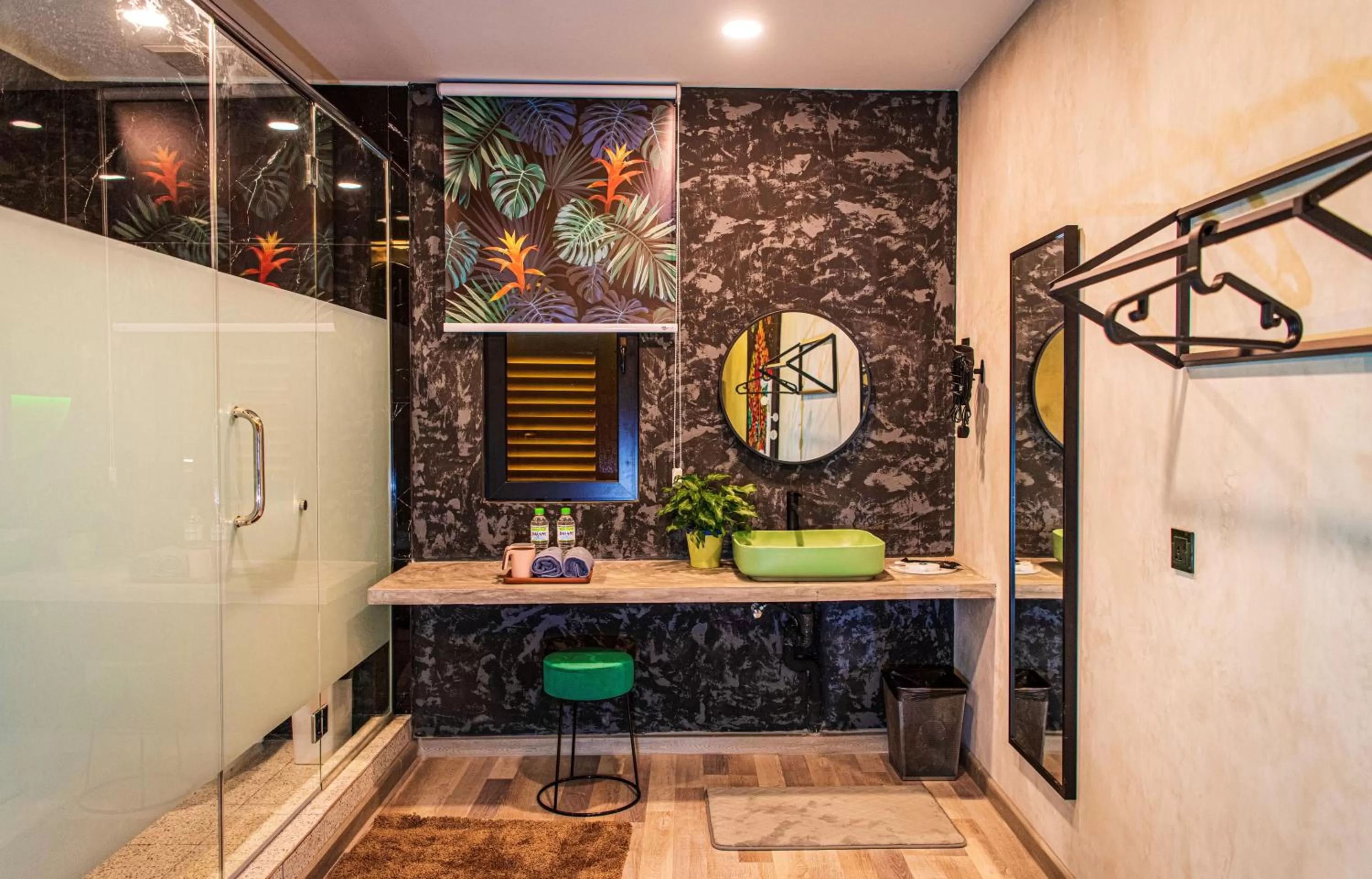 Deluxe King Room in Attic Hotel