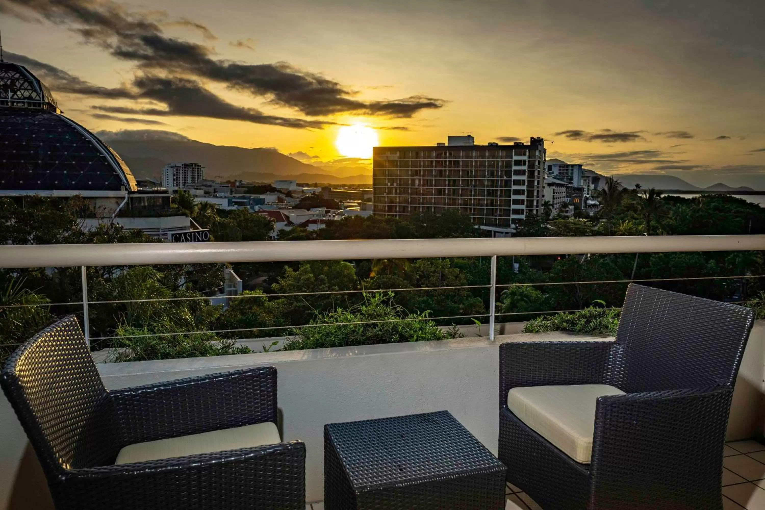 Executive King Spa with Executive Lounge Access in Hilton Cairns