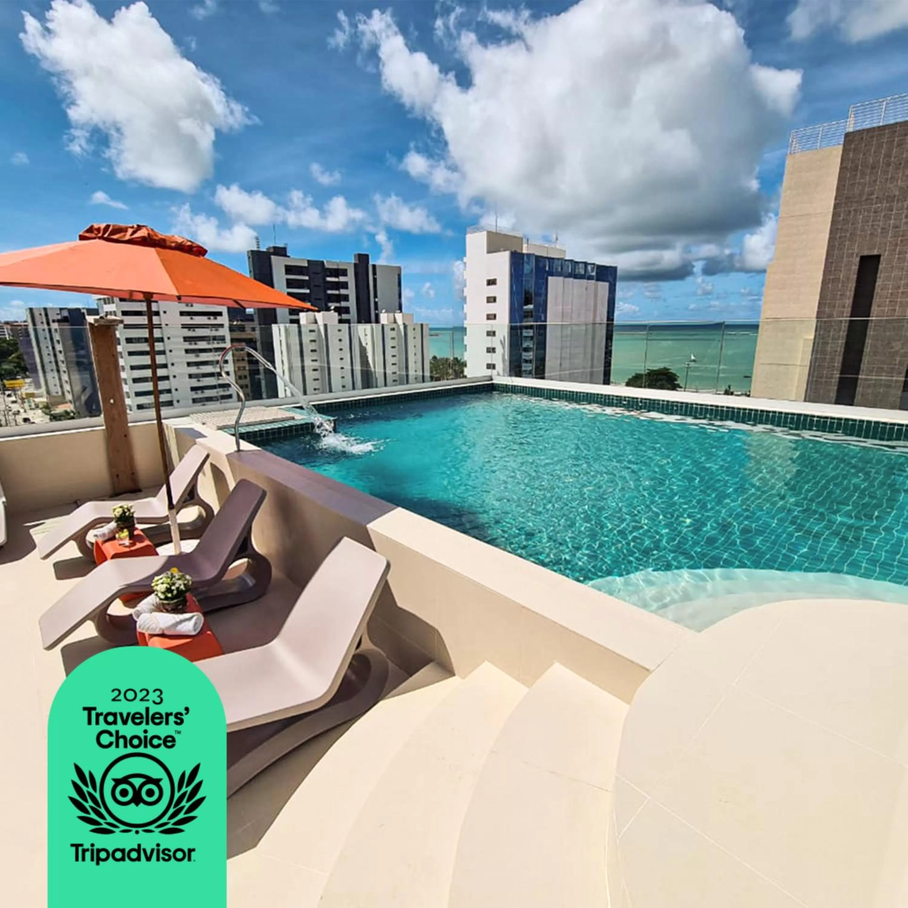 Verano Pajuçara by Tropicalis