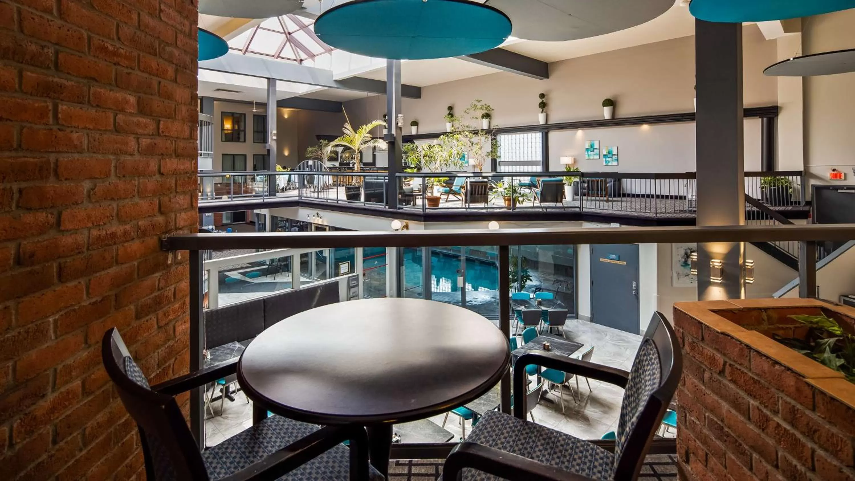 King Room -  Balcony in Best Western Laval-Montreal & Conference Centre