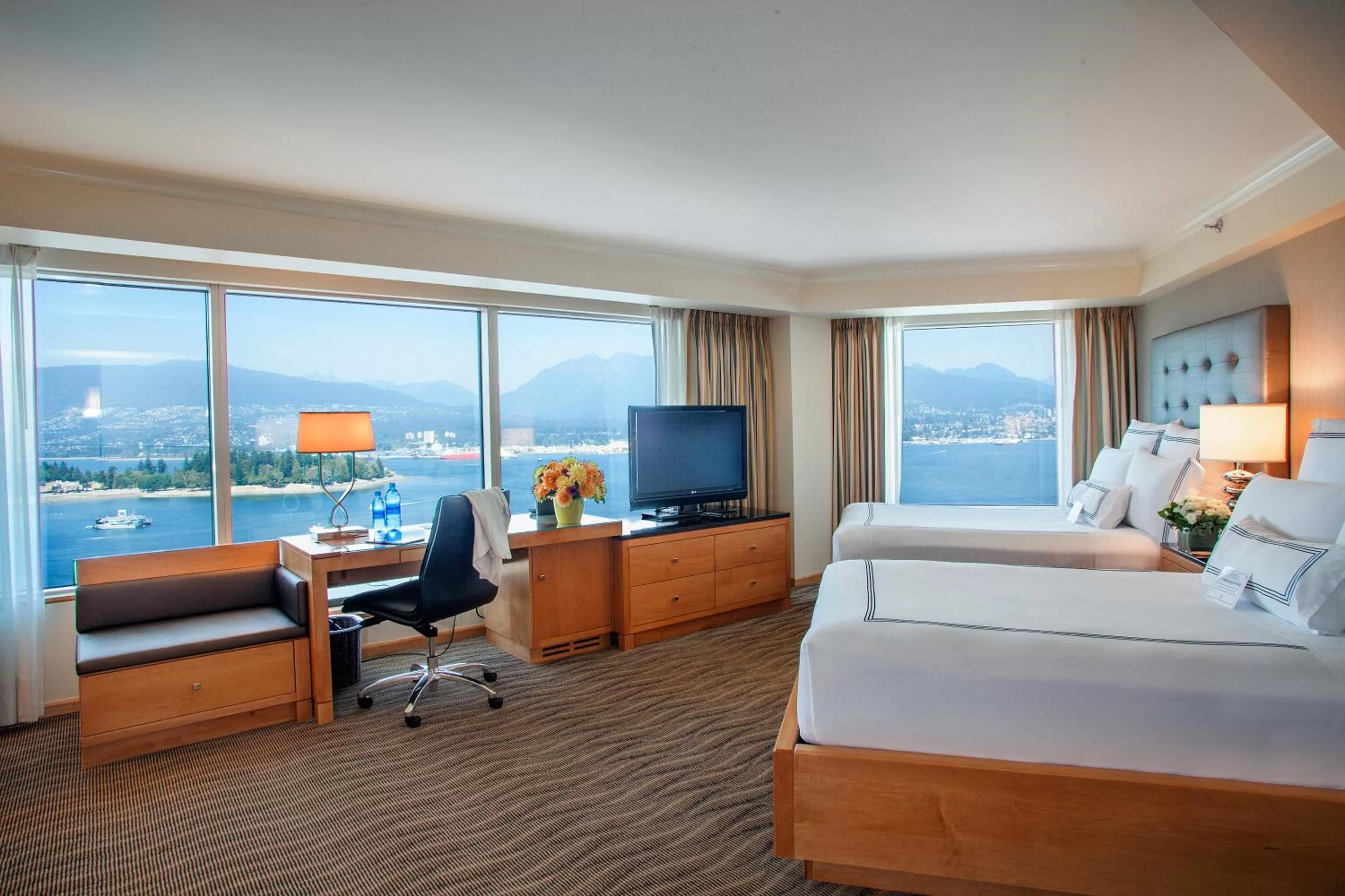 Premier Double Room in Pan Pacific Vancouver