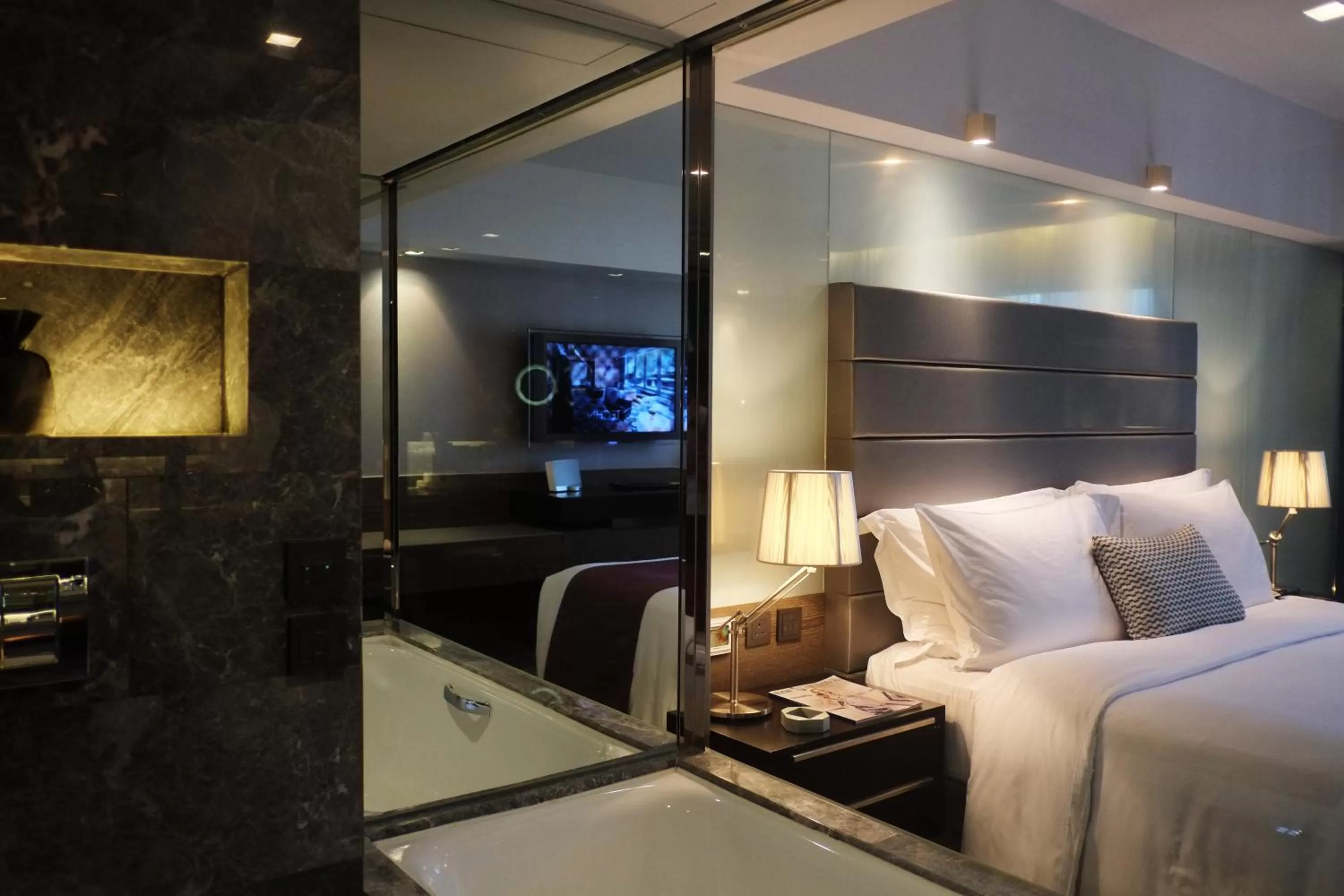 Club City Room in The Mira Hong Kong