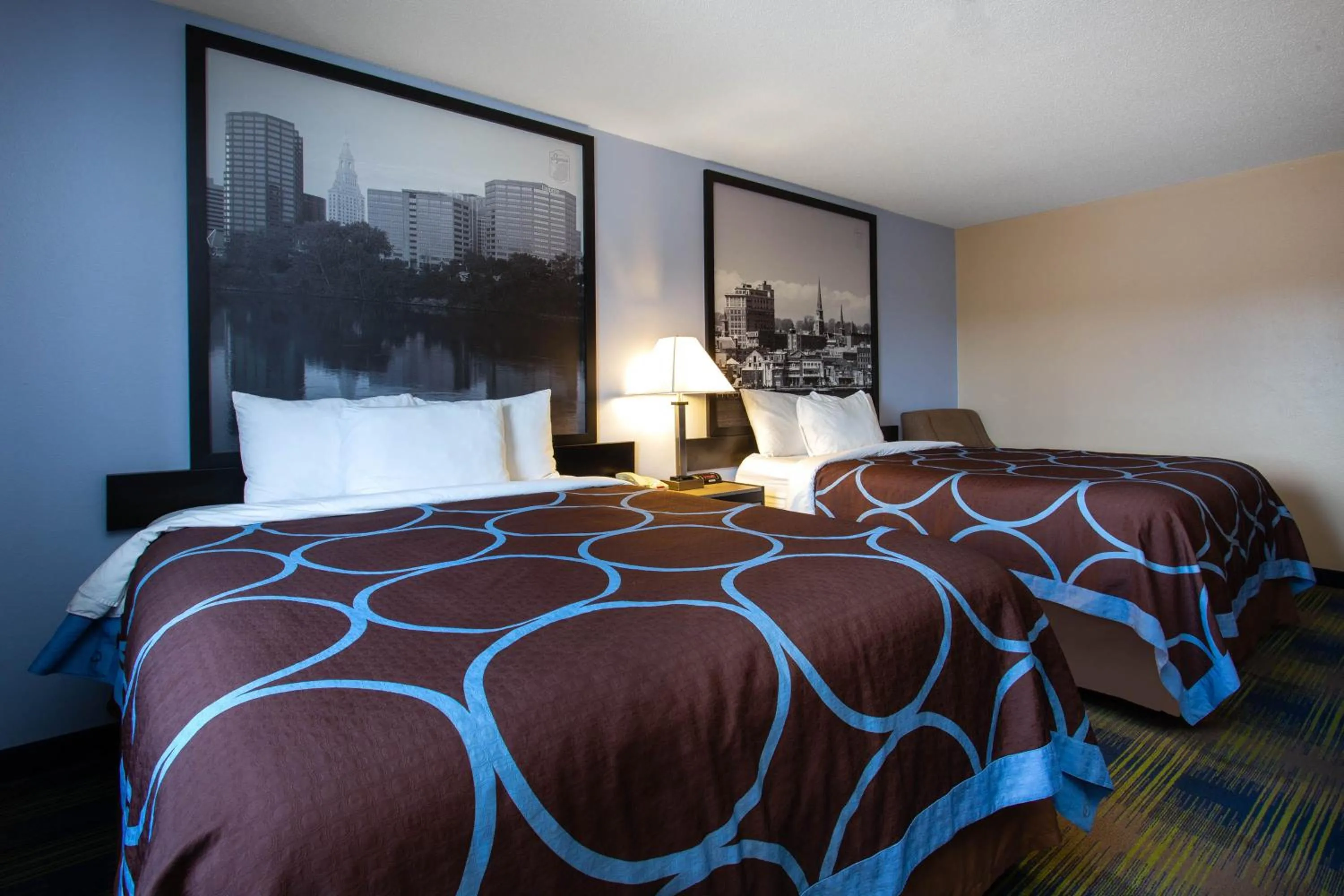 One-Bedroom Suite with Two Queen Beds - Non-Smoking in Super 8 by Wyndham Cromwell/Middletown