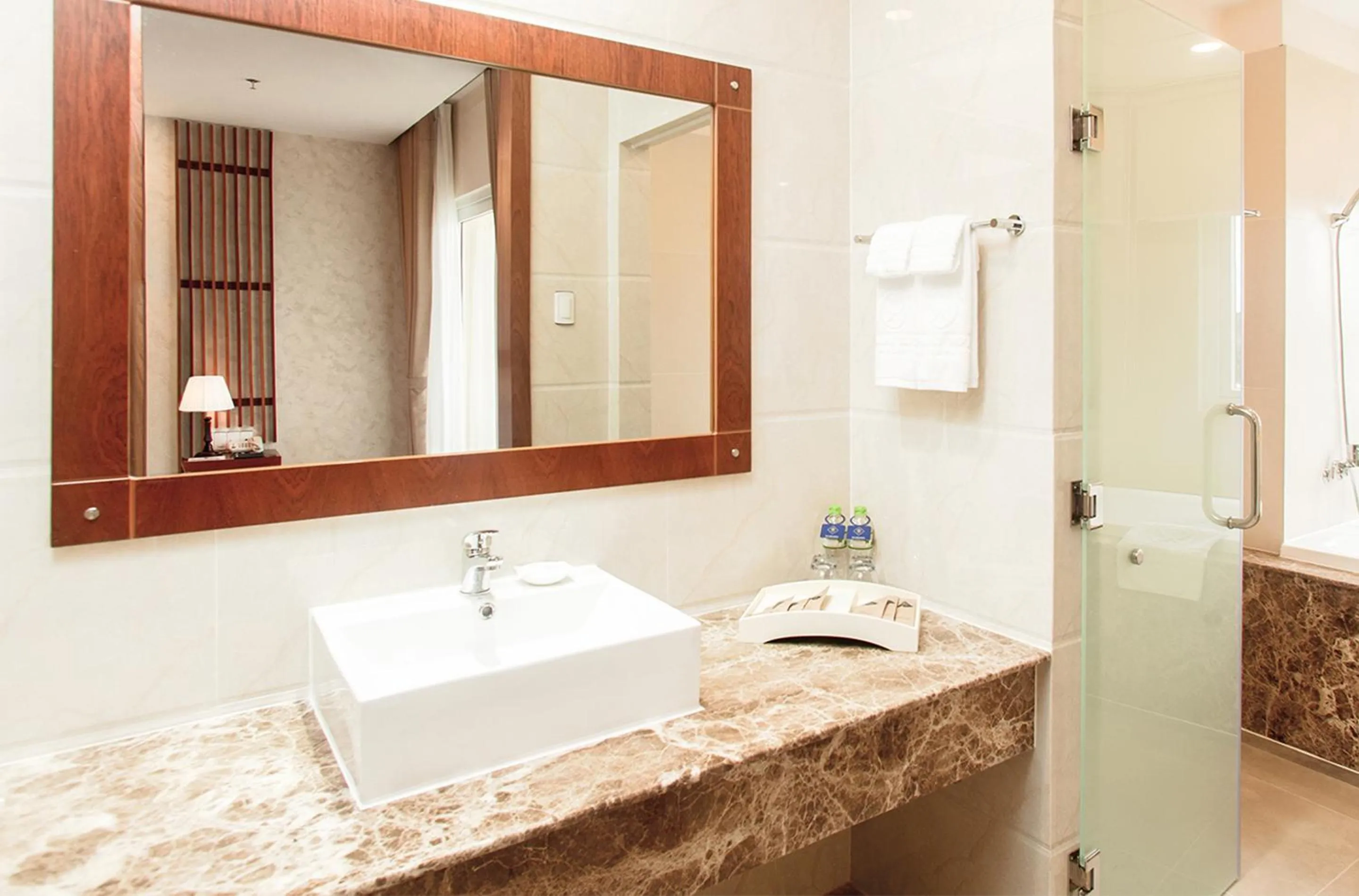 City Junior Suite Double in Ladalat Hotel