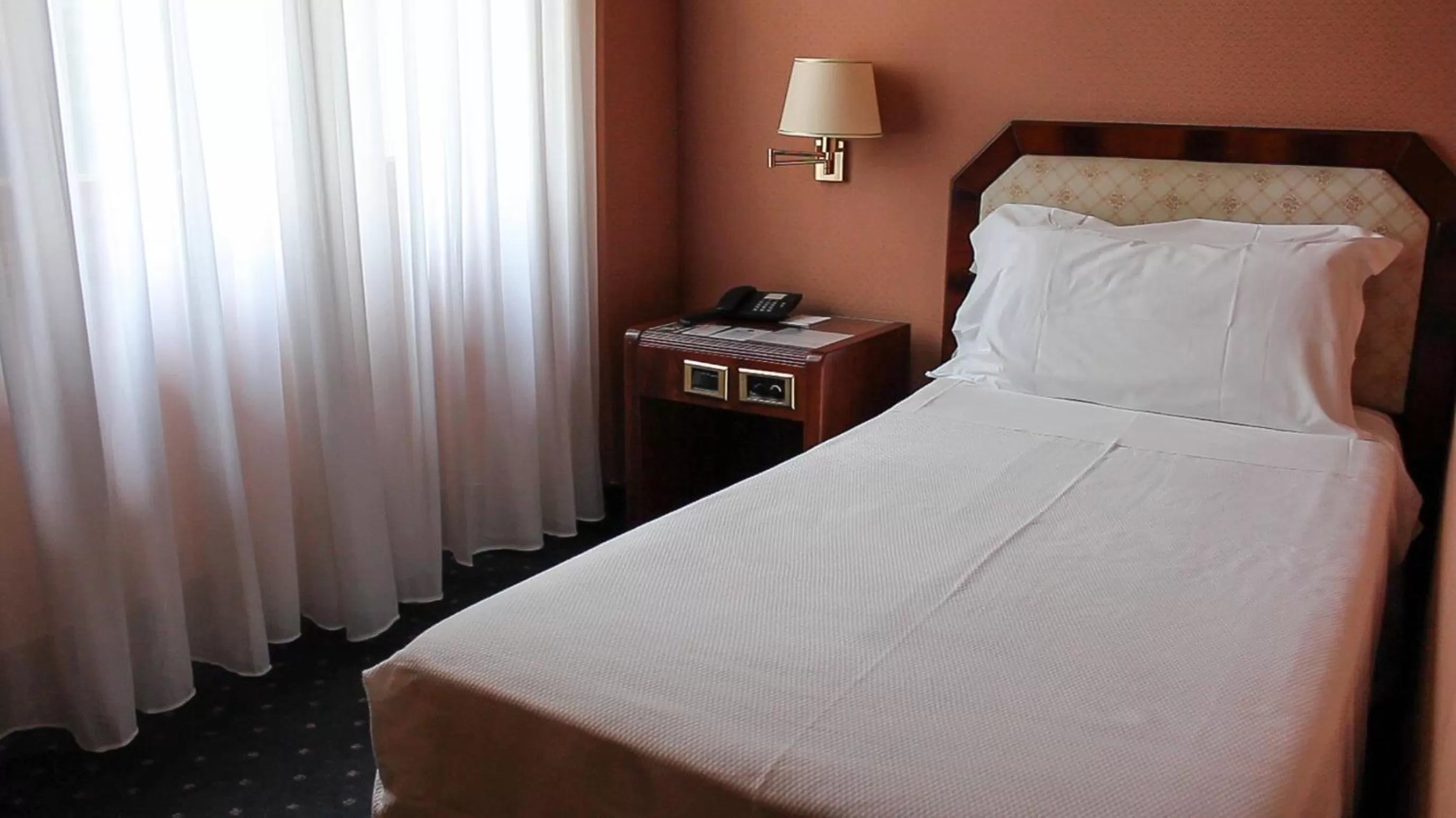 Single Room in Hotel Bristol