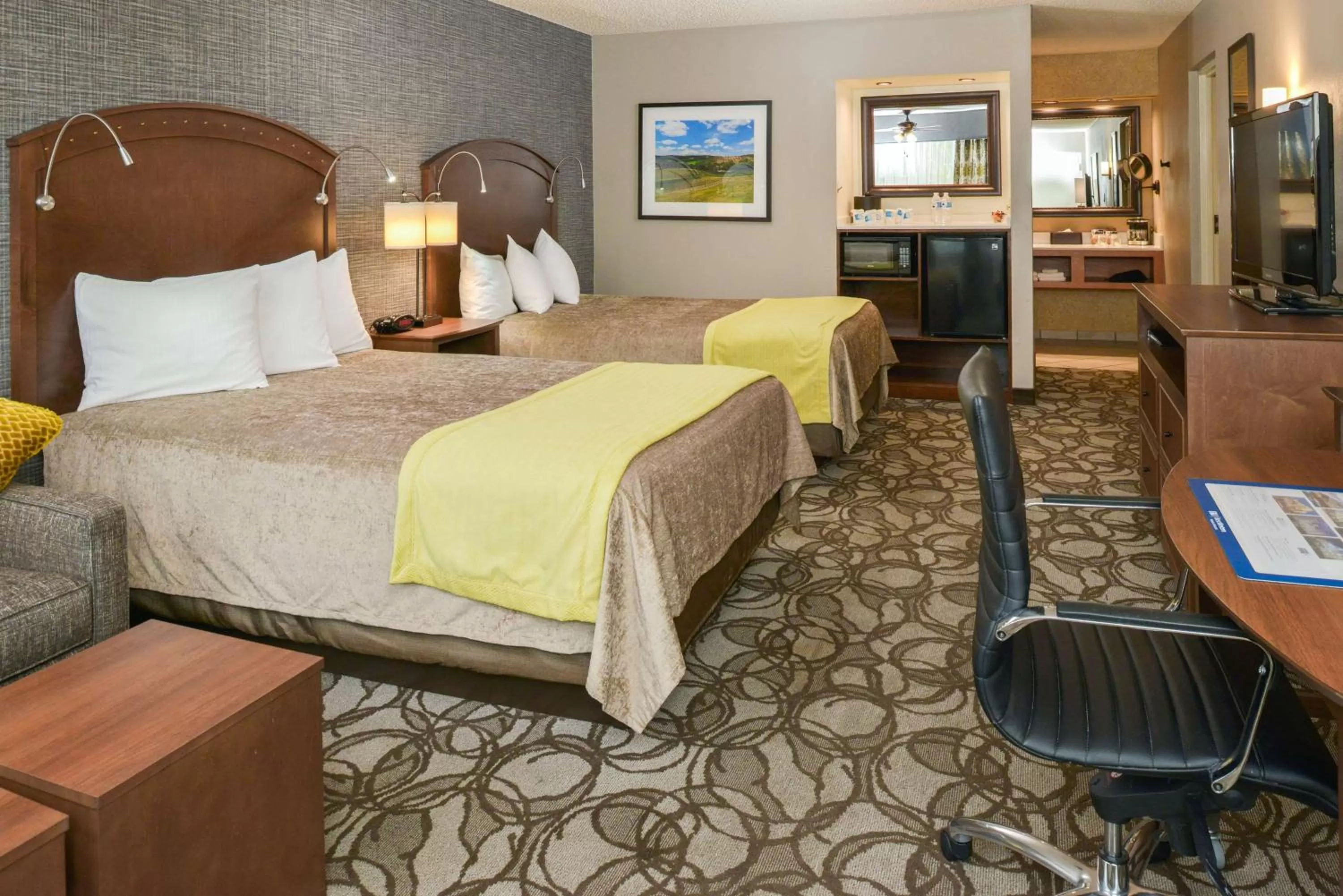 Family Suite - Non-Smoking in Best Western Plus Black Oak