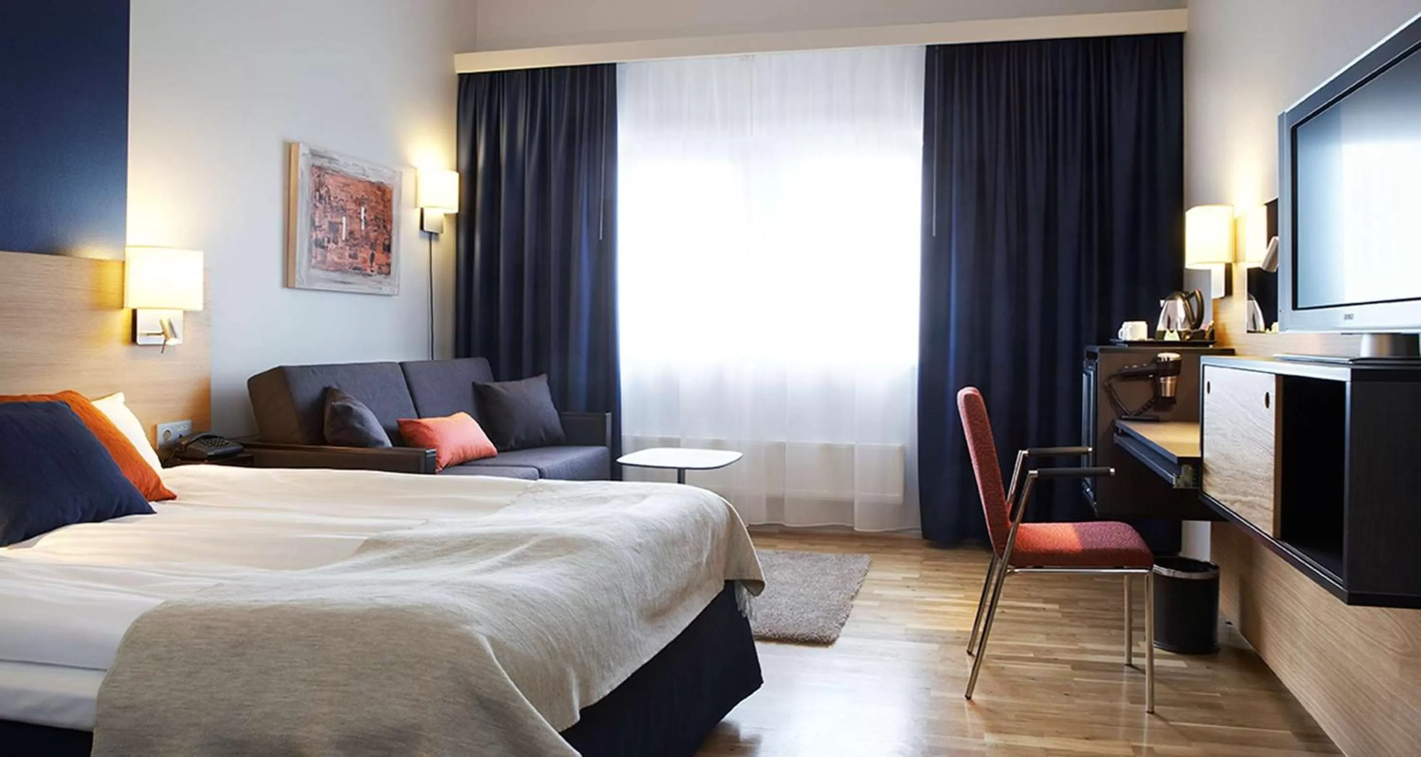 Standard Double Room in Quality Hotel Waterfront