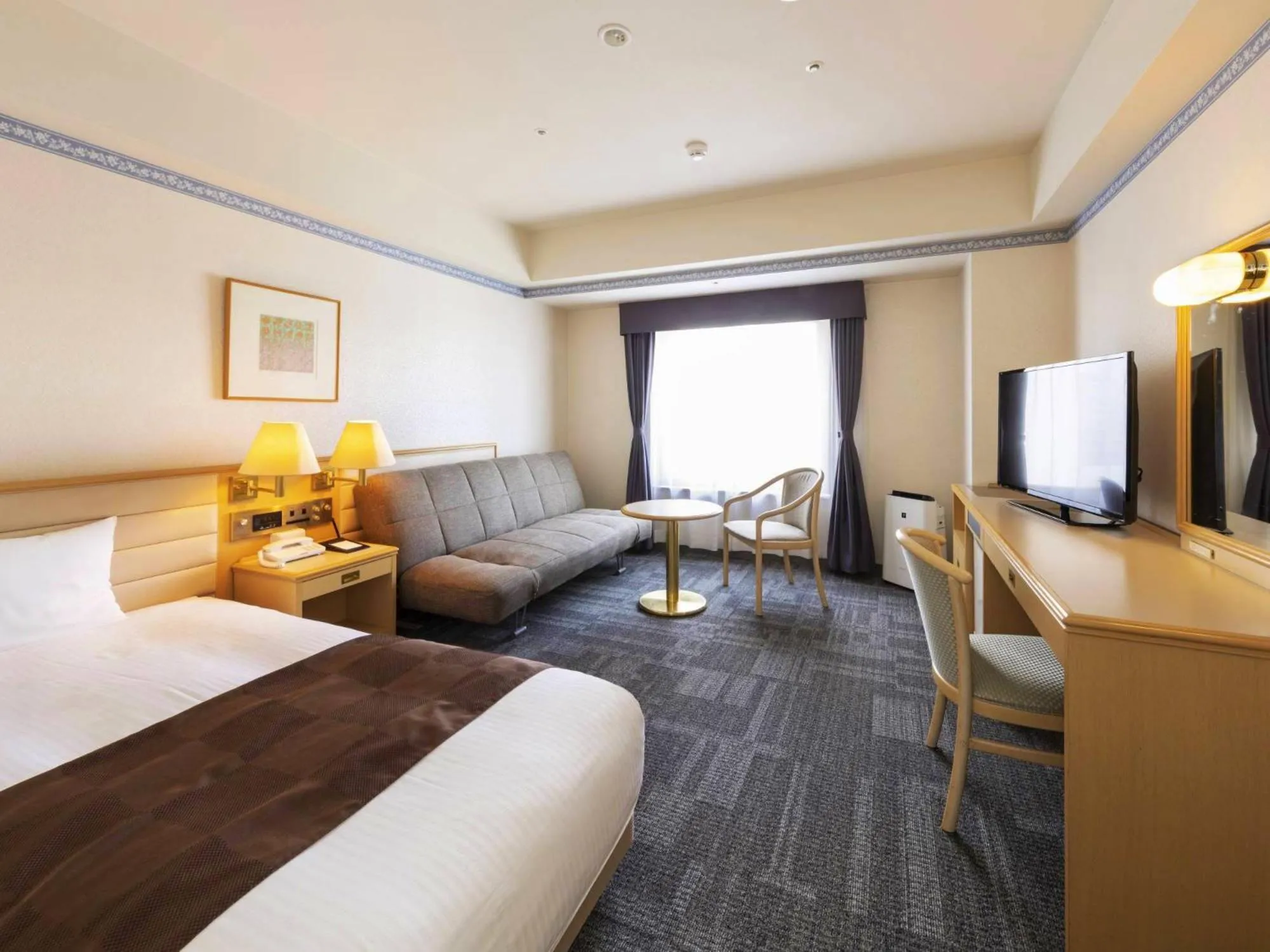 Deluxe Single Room - Non-Smoking in Hotel Sapporo Garden Palace