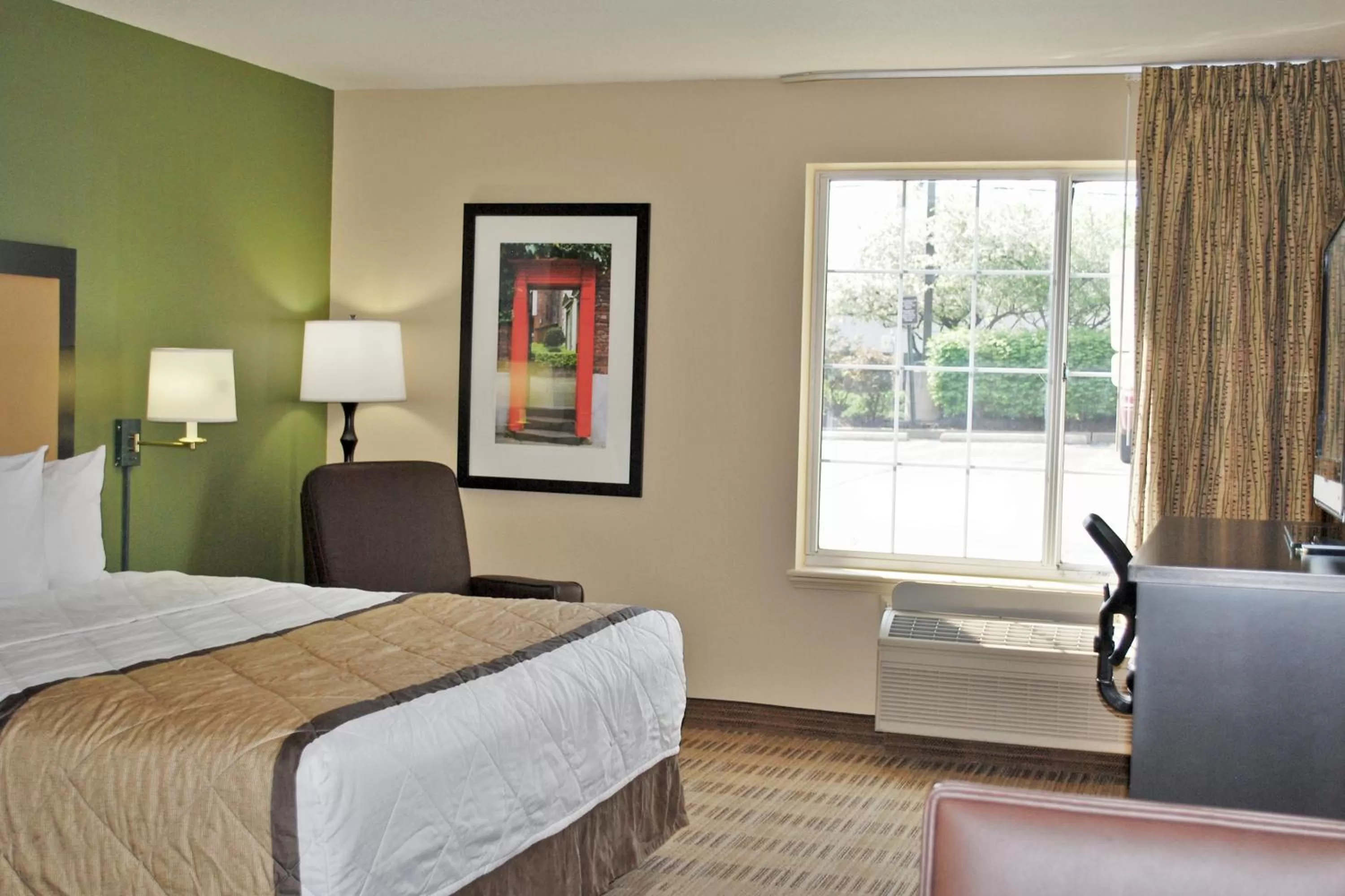 Queen Studio - Non-Smoking in Hawthorn Extended Stay by Wyndham DFW Airport North