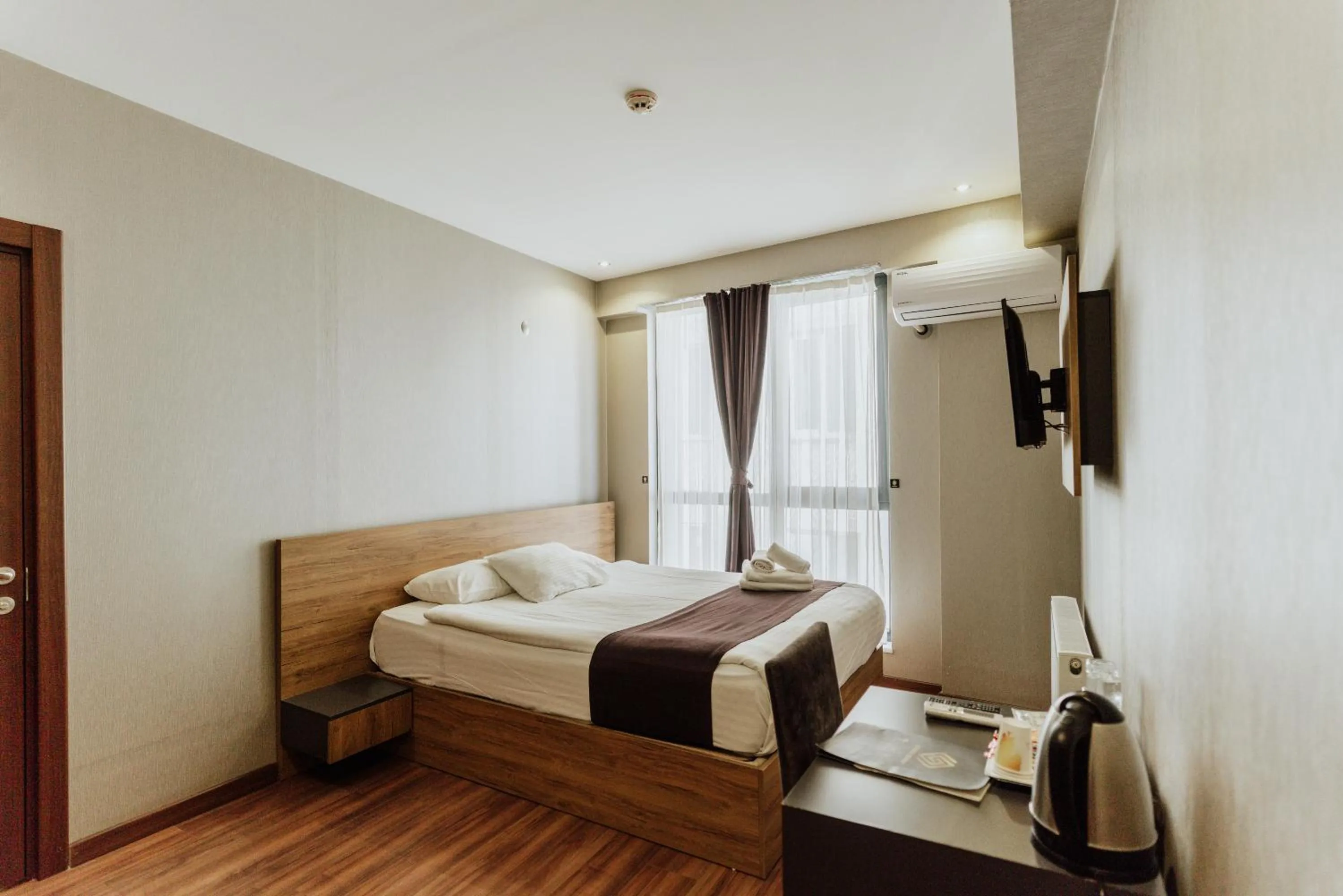 Photo of the whole room, Bed in Concept Royal Edirne