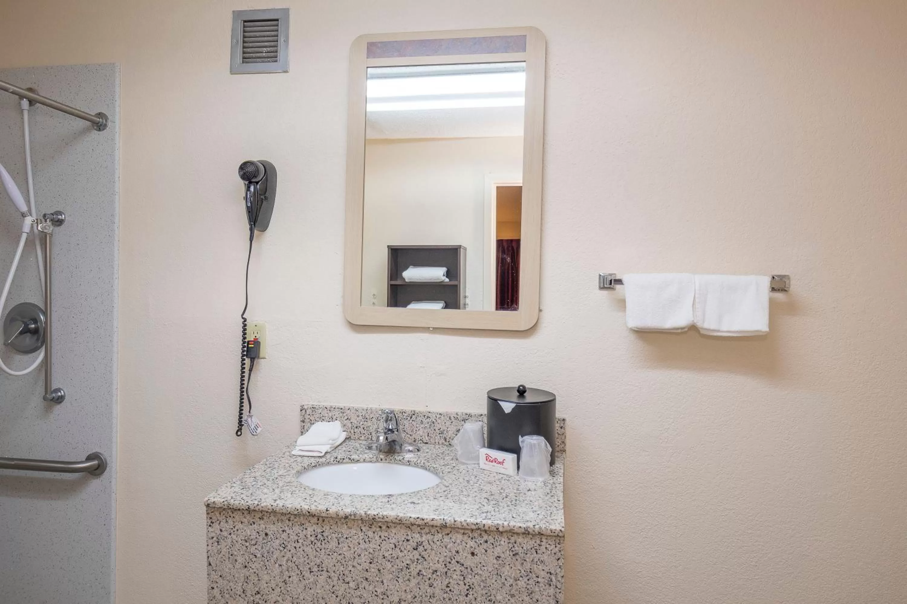  Standard Room with Two Double Beds Disability Access Roll-In Shower Non-Smoking in Red Roof Inn Walterboro