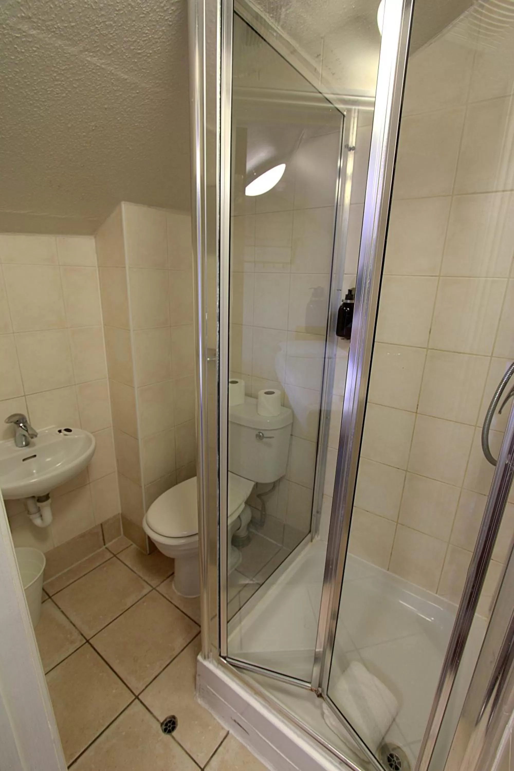 Standard Quadruple Room in Lords Hotel