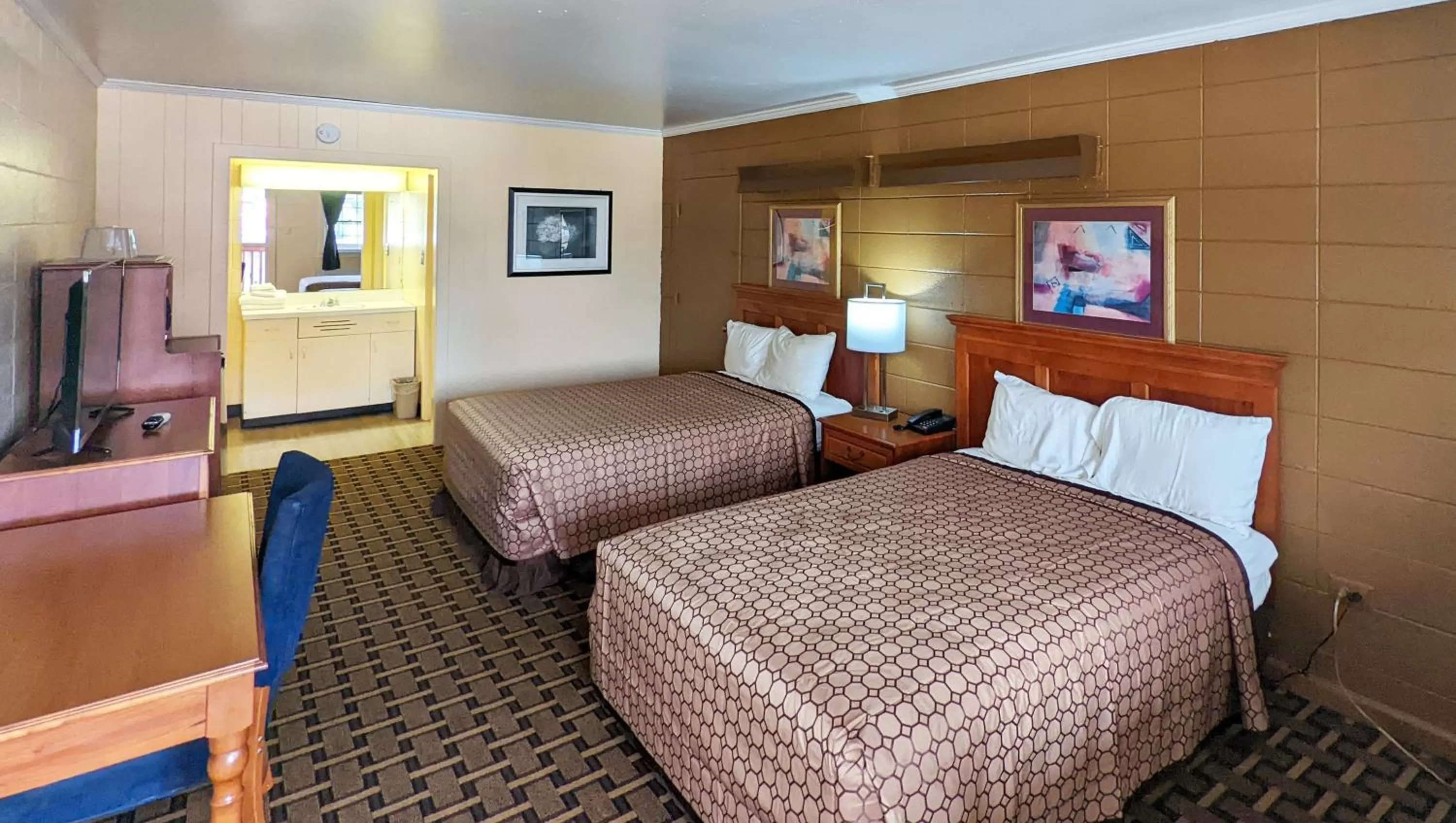 Standard Double Room in M Star Hotel Cleveland