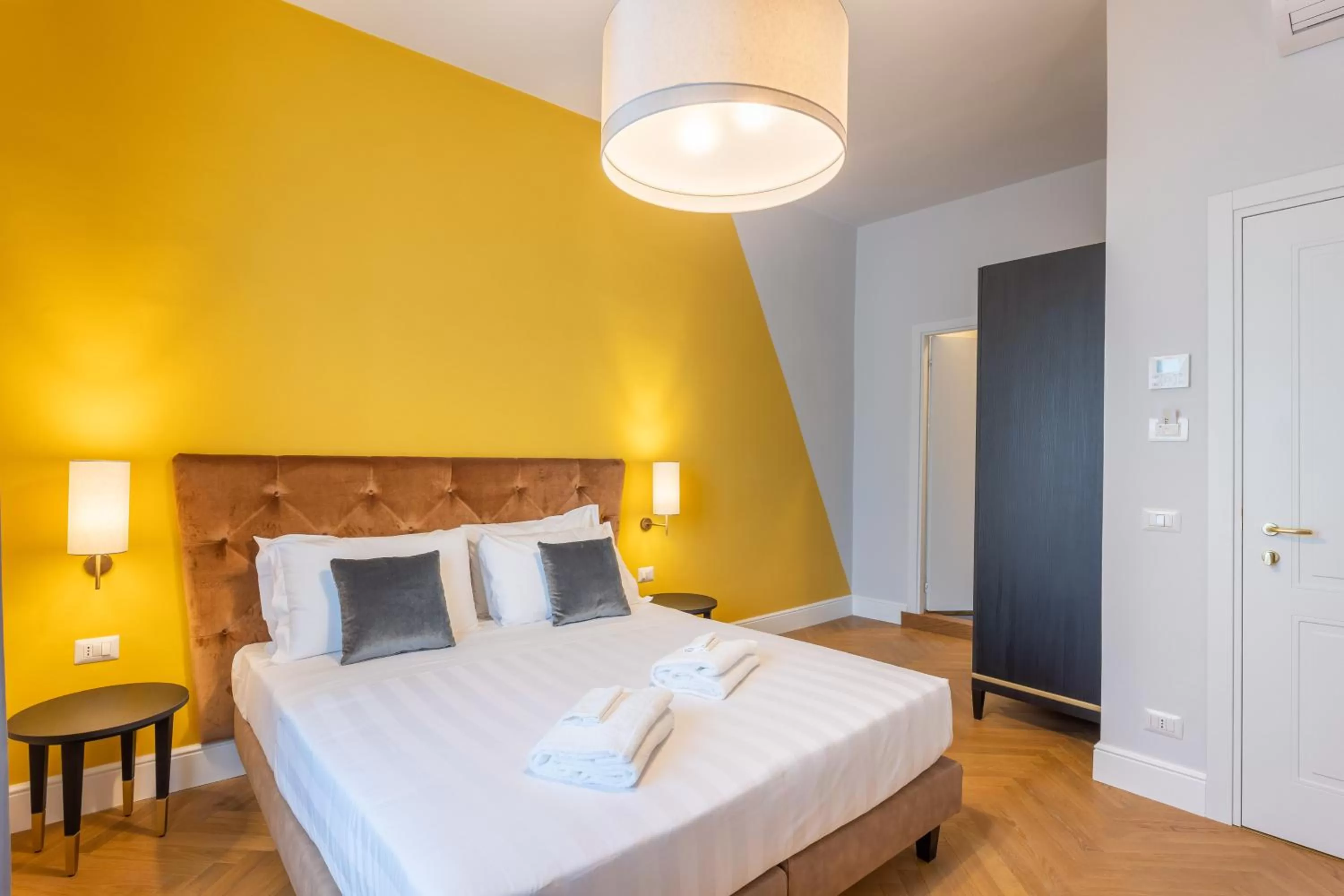 Bed in 3110 ArtHotel