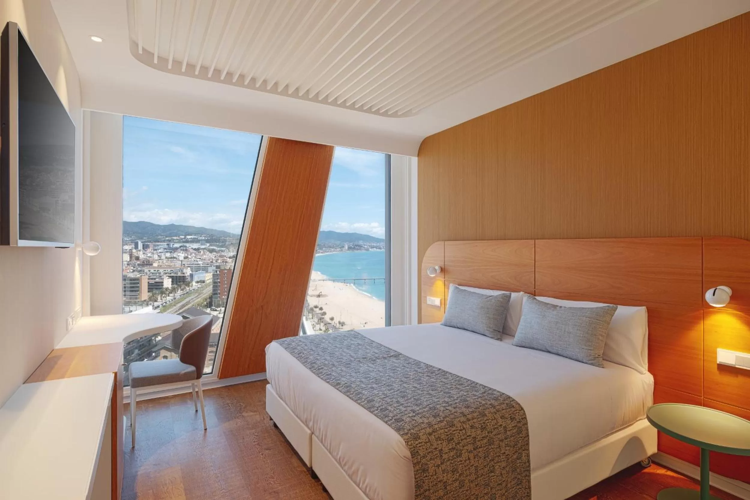 Standard Double Room with Spa Access and Sea View in Hotel Marina Badalona