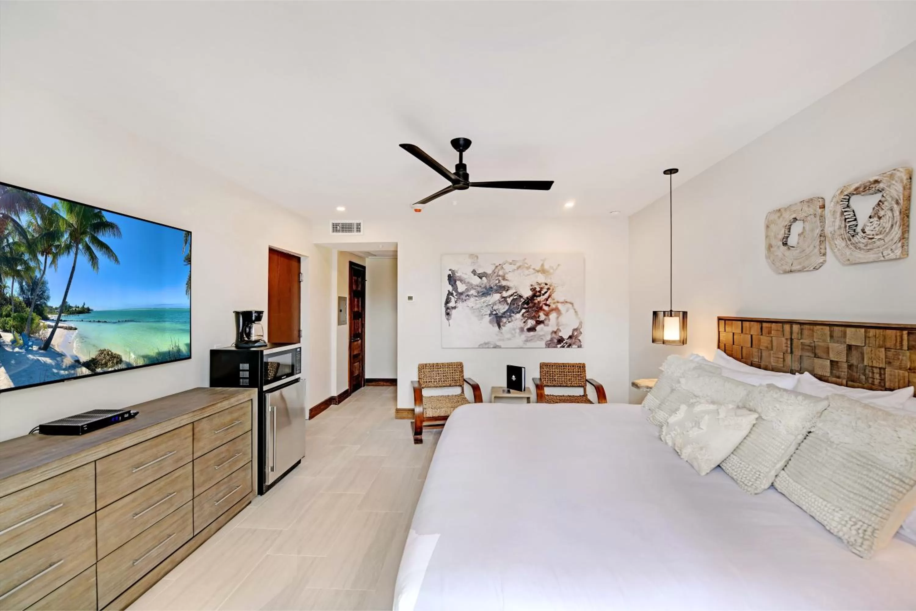 Island Room in Bali Hai Beachfront Resort and Spa