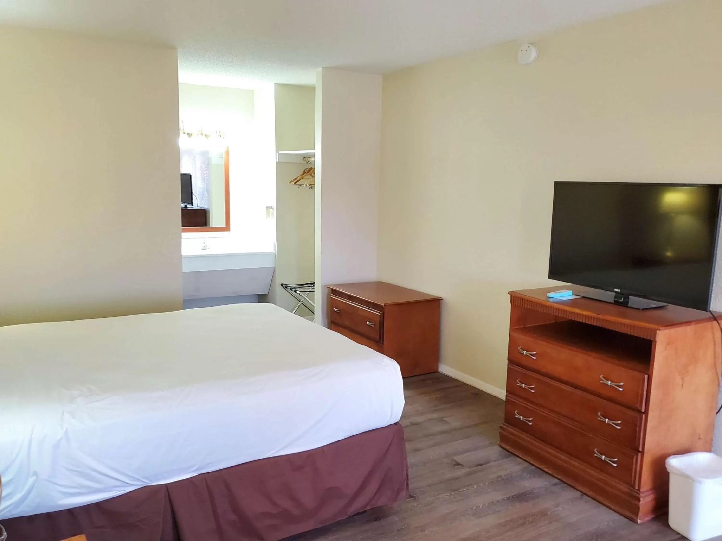 King Room - Smoking  in Motel 6 Shamrock TX