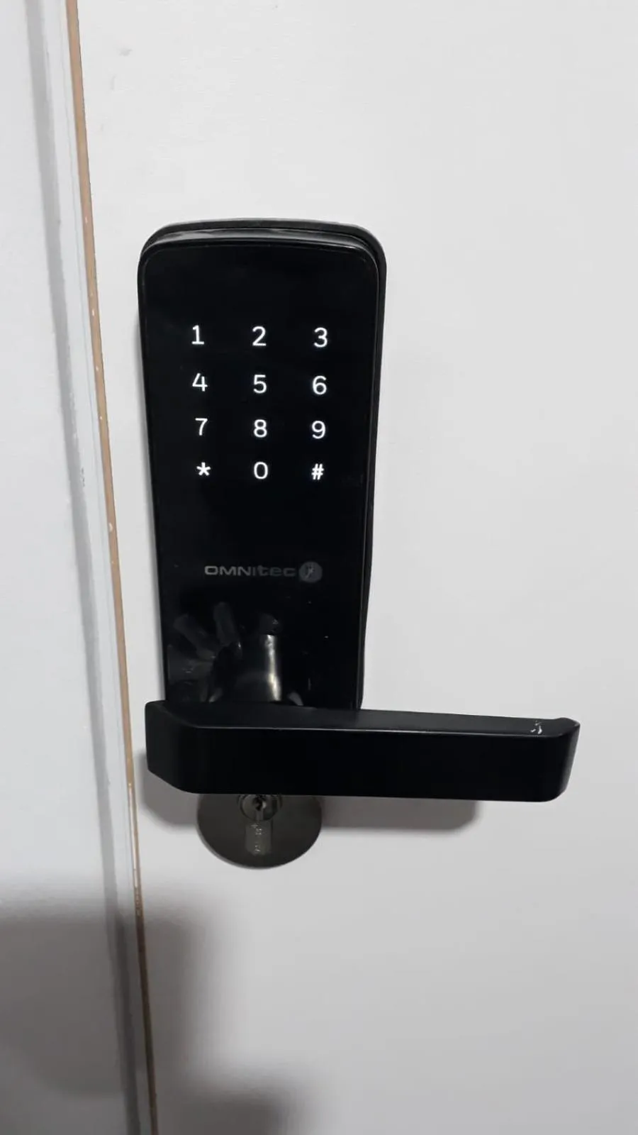 Double Room with Private Bathroom in Widegate Residential