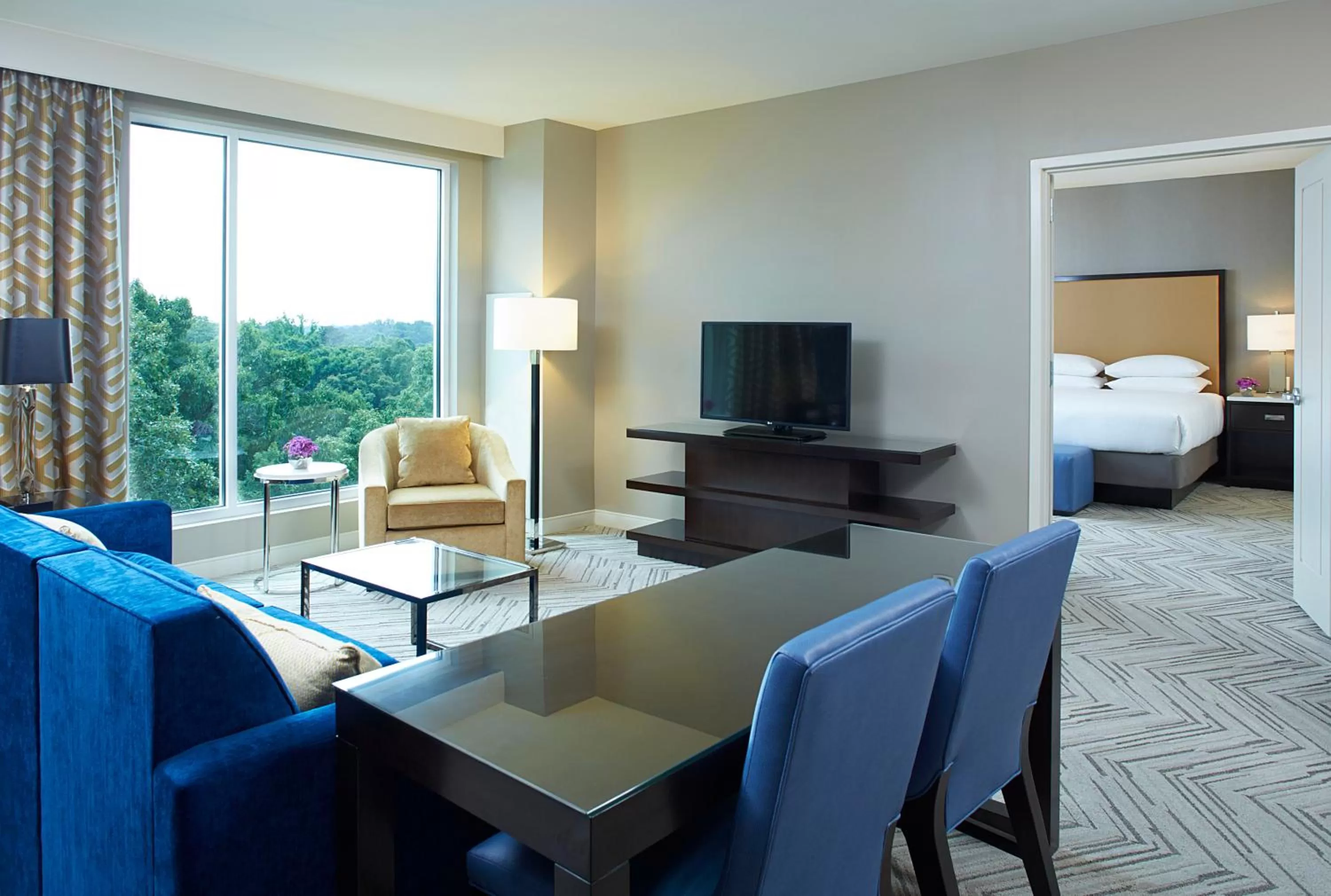 Executive Suite in Hyatt Regency Atlanta Perimeter at Villa Christina
