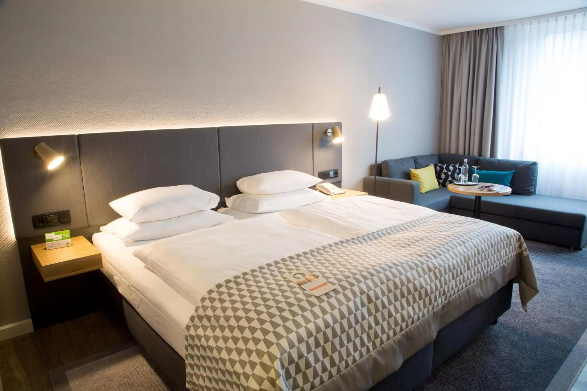 Standard Twin Room in Holiday Inn Düsseldorf-Neuss by IHG