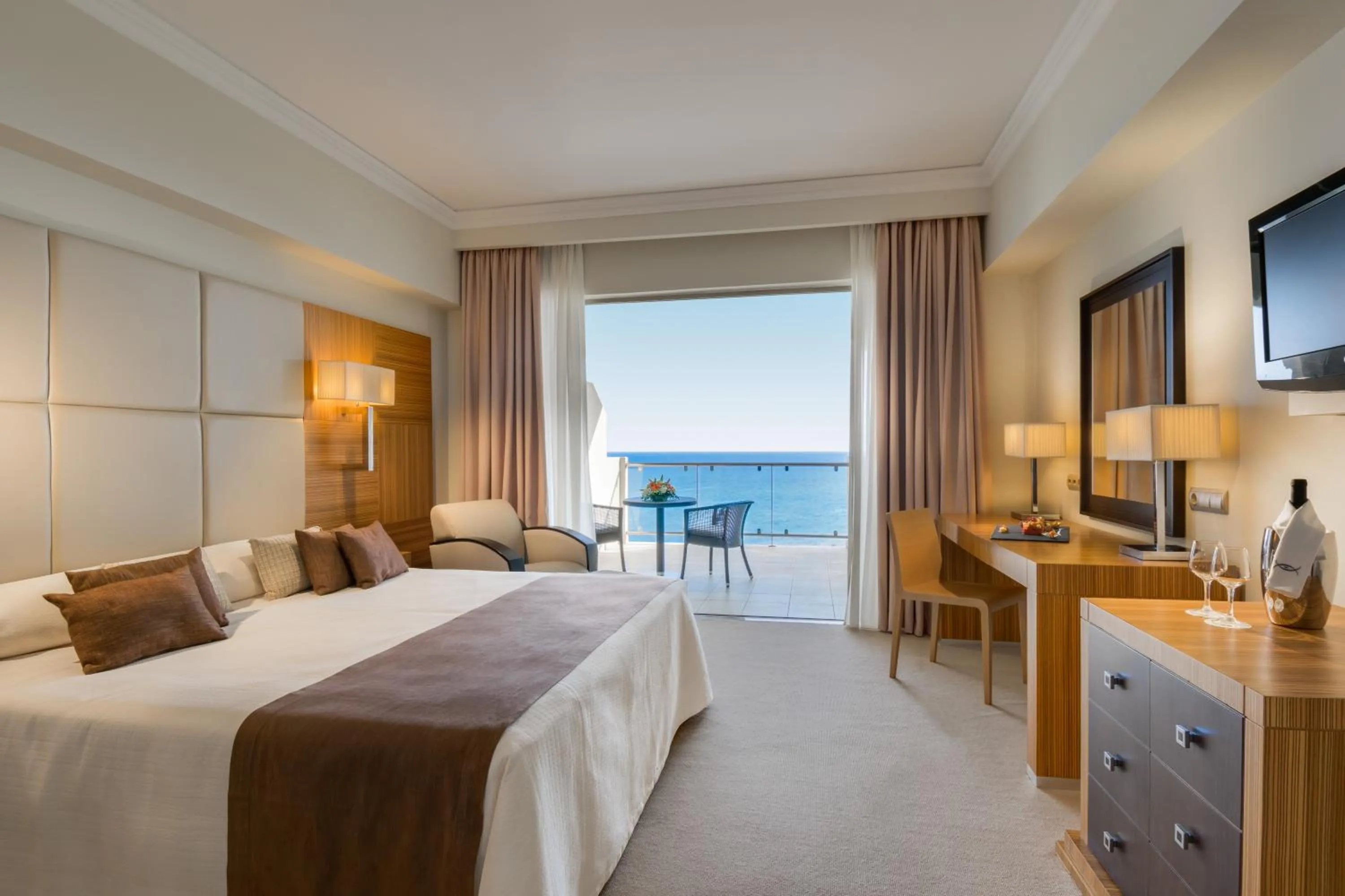 Deluxe Room with Sea View in Elysium Resort & Spa