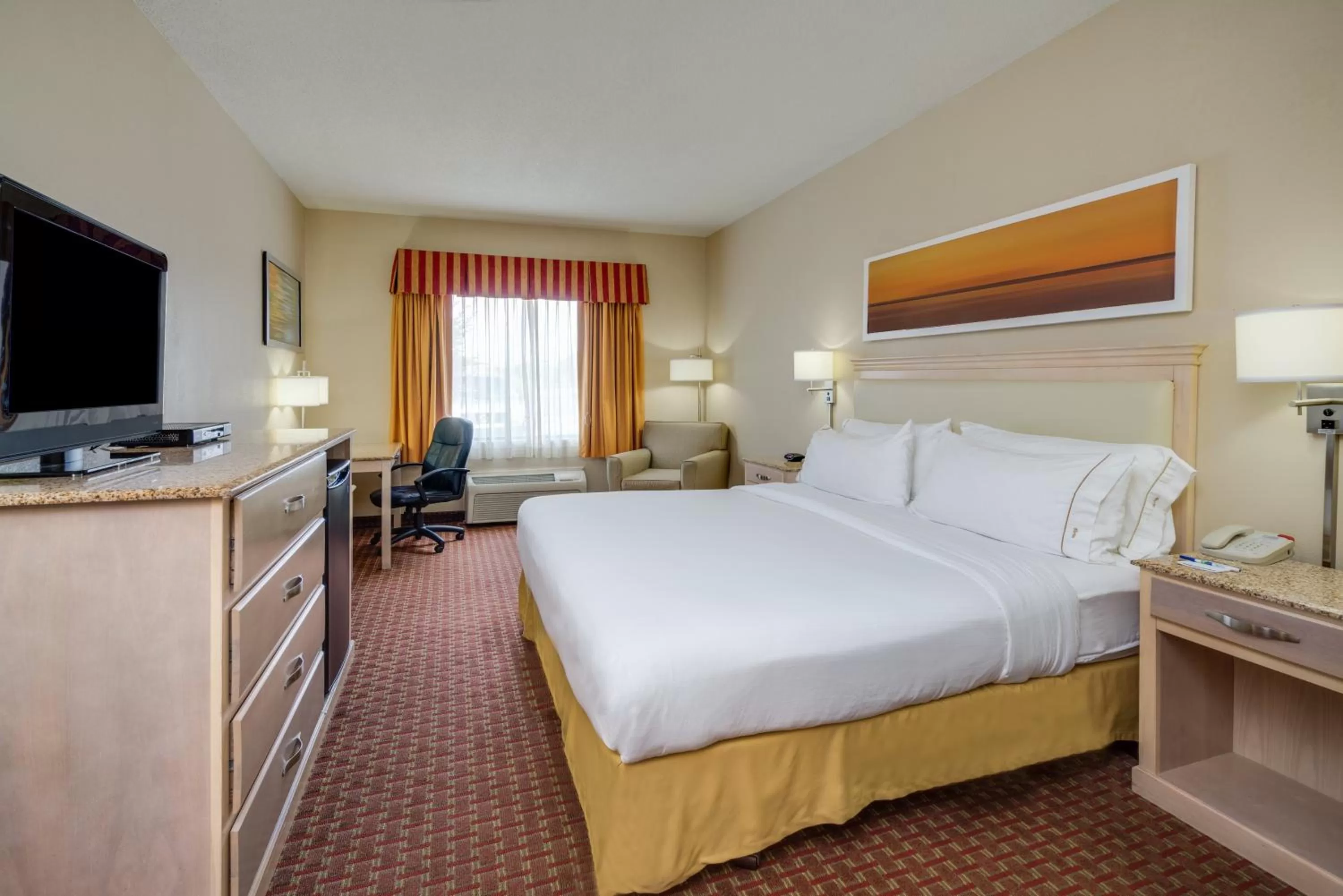 King Room - Mobility Access Tub - Non-Smoking in Best Western Plus Pocomoke City
