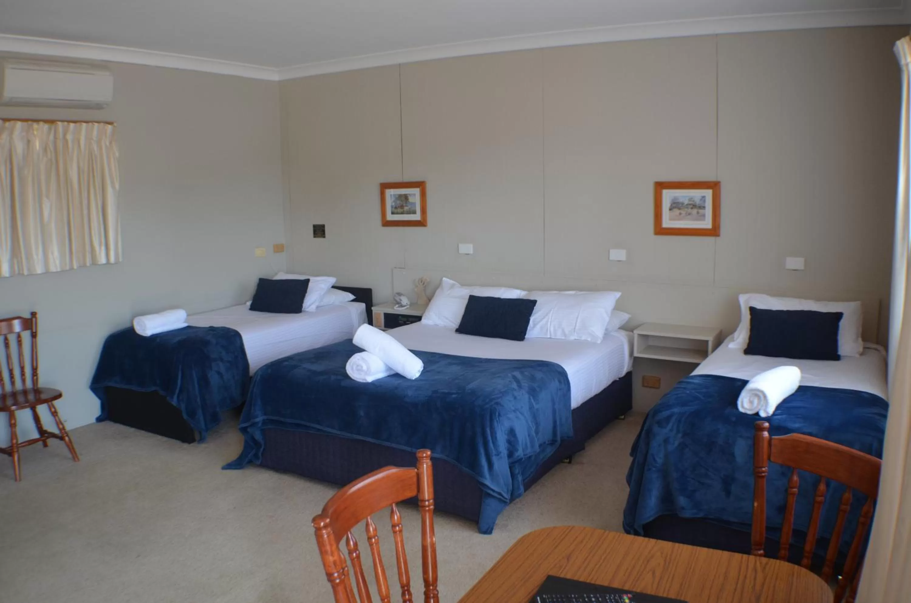 Family Suite in Deer Park Motor Inn Armidale