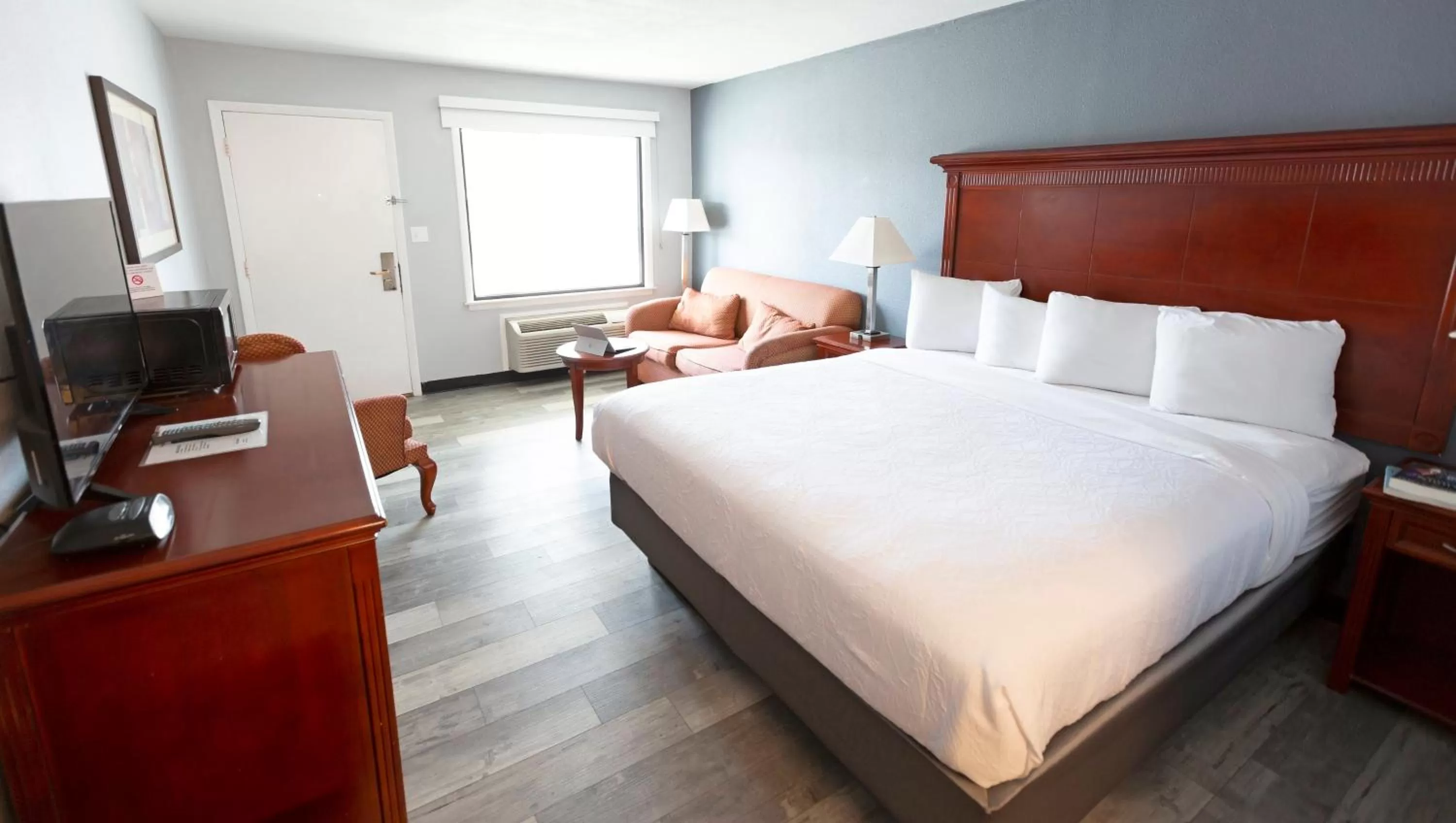 King Room - Non-Smoking in Sunrise Inn Williamstown