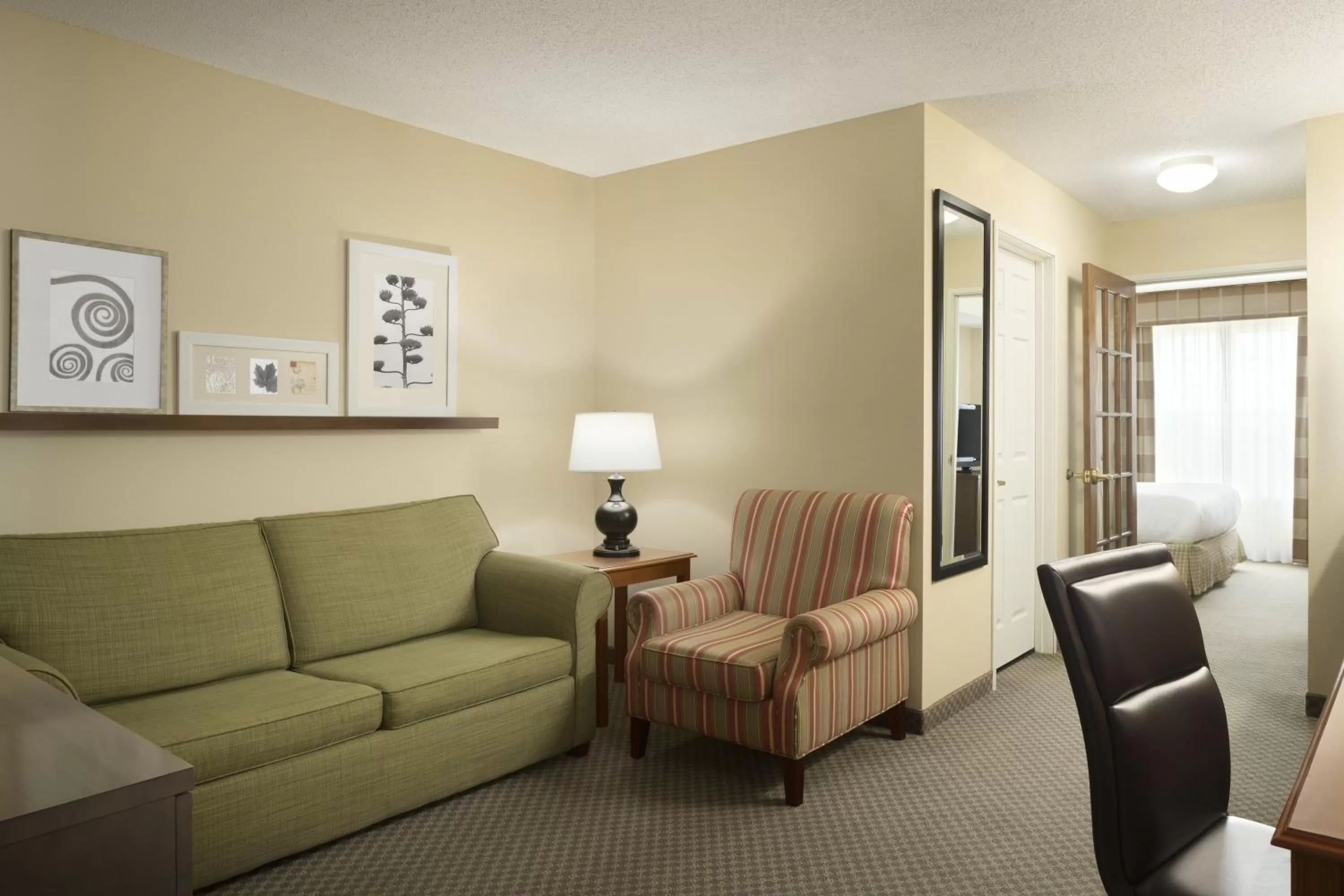 One-Bedroom King Suite with Sofa Bed in Country Inn & Suites by Radisson, Grinnell, IA