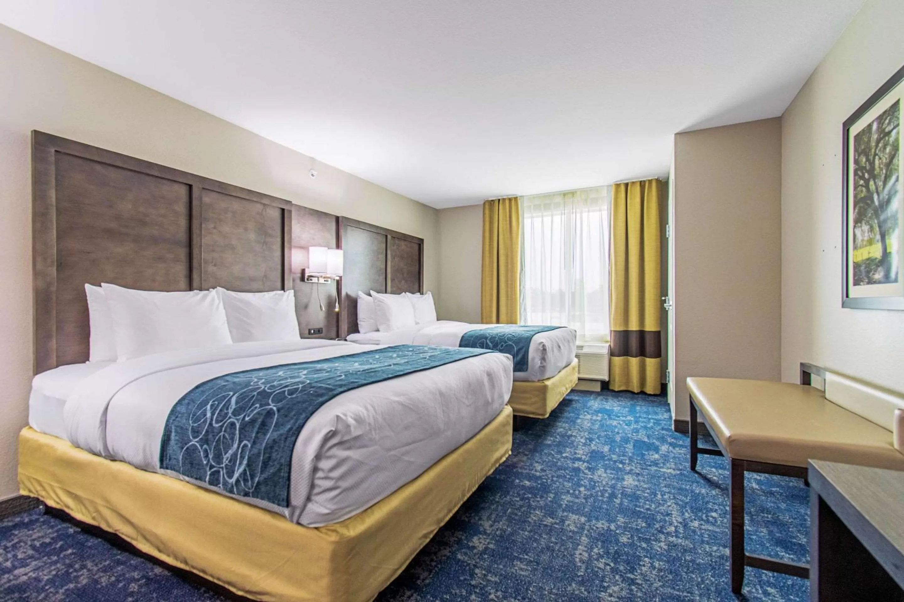 Queen Suite with Two Queen Beds - Non-Smoking in Comfort Suites Humble Houston IAH