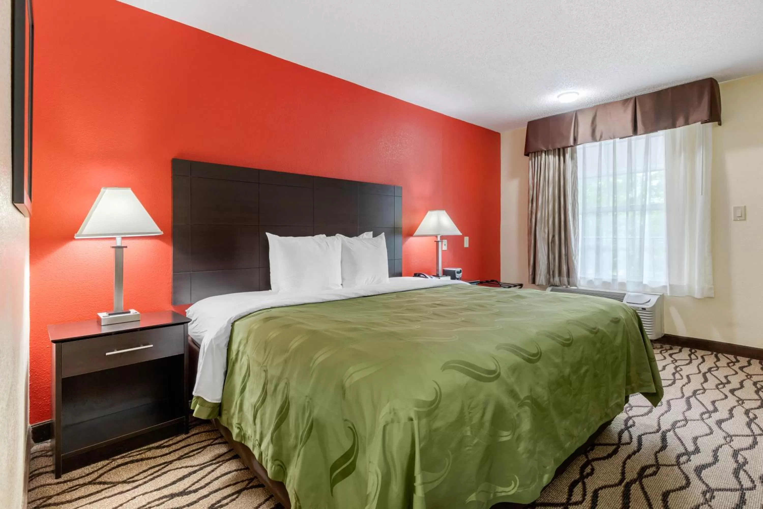 King Room - Accessible/Non-Smoking in Quality Inn & Suites Lexington