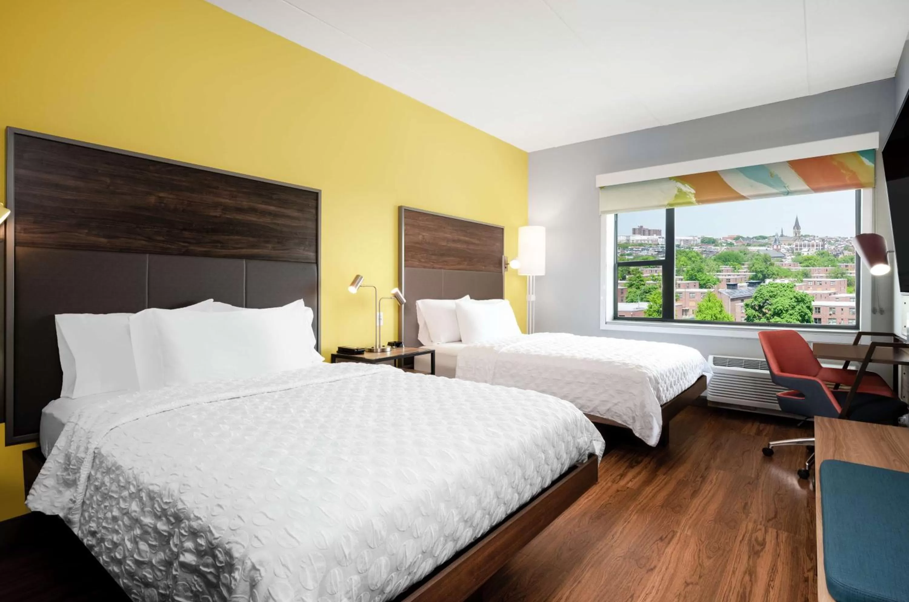 Queen Room with Two Queen Beds in Tru By Hilton Baltimore Harbor East