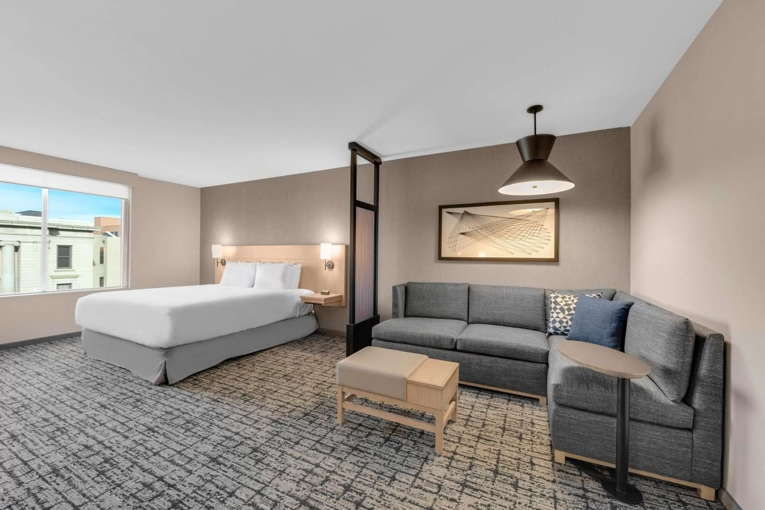 King Room with Sofa Bed and Roll-In Shower - Disability Access in Hyatt Place Colorado Springs Downtown