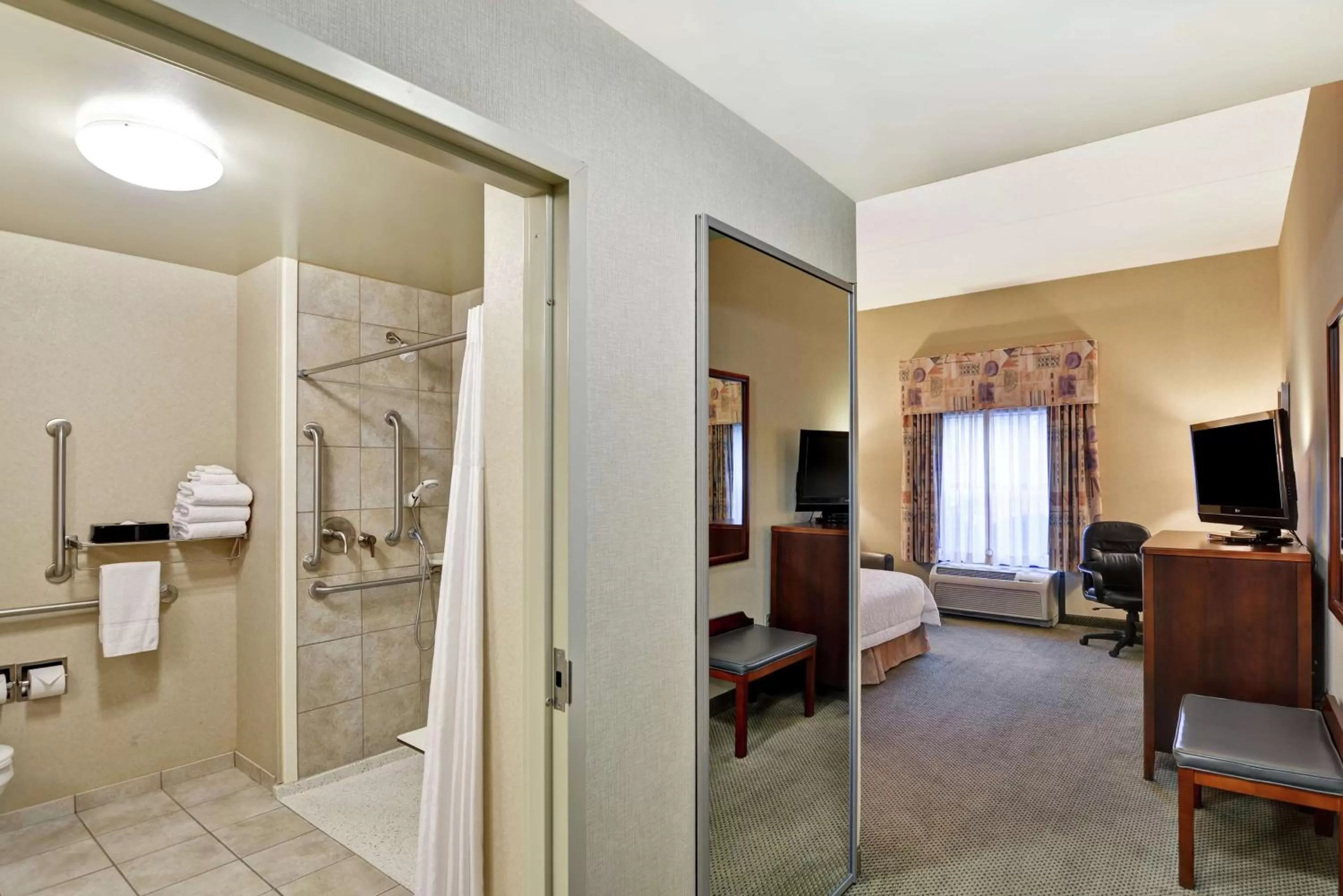 Bedroom in Hampton Inn Sayre