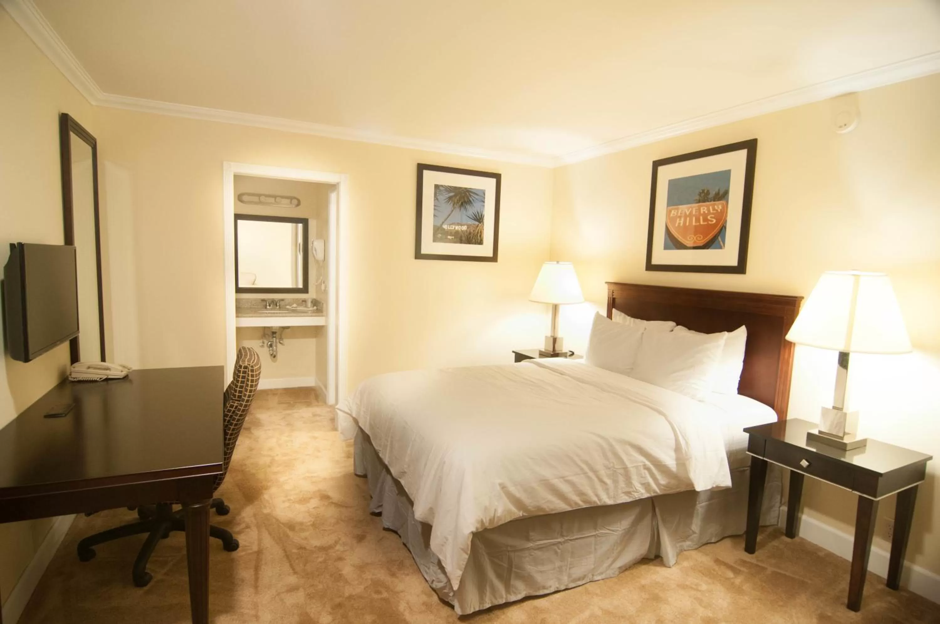 Deluxe Queen Room in Bokai Garden Hotel