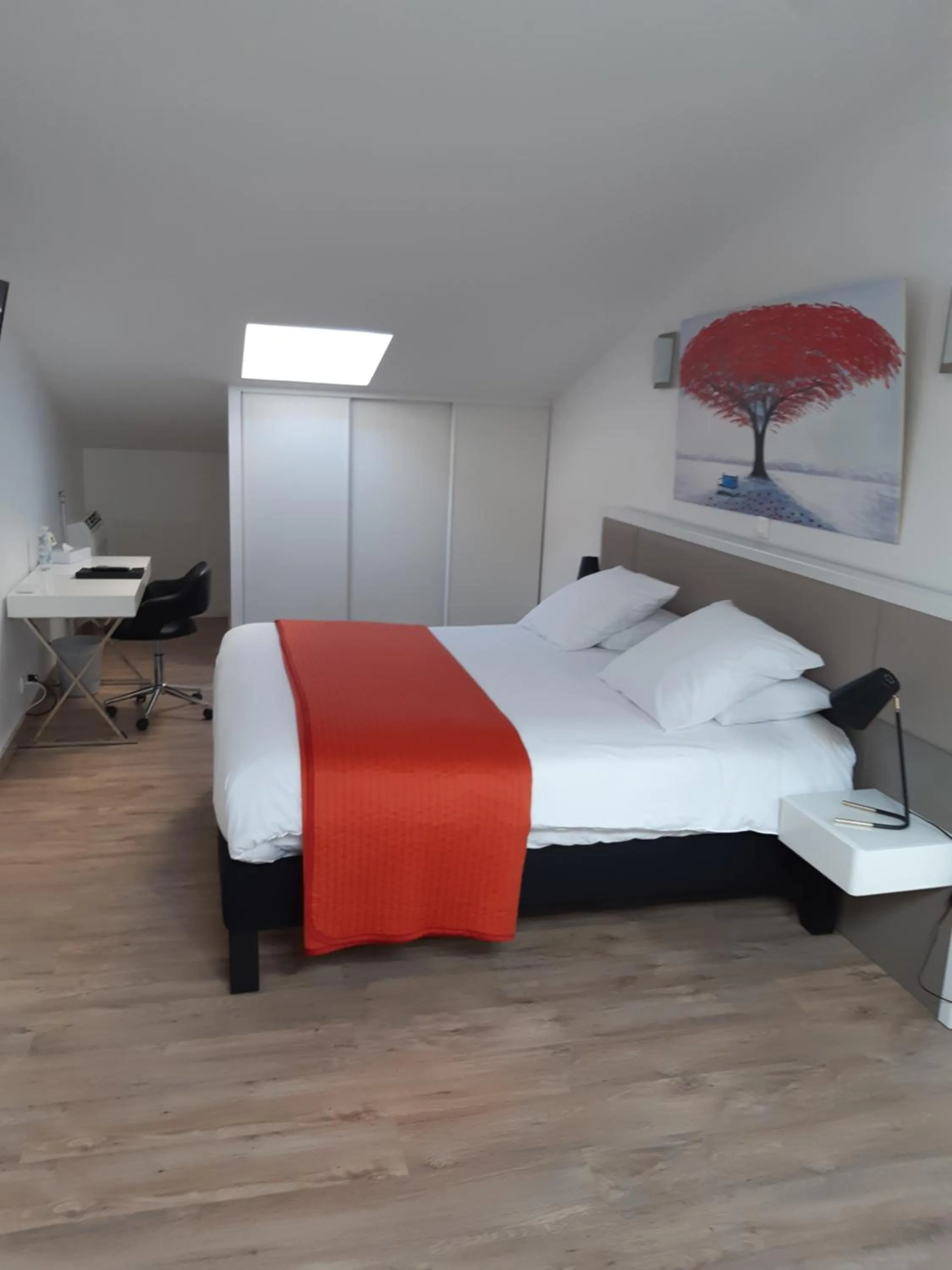 Bedroom, Bed in Logis Hôtel Restaurant Résidence