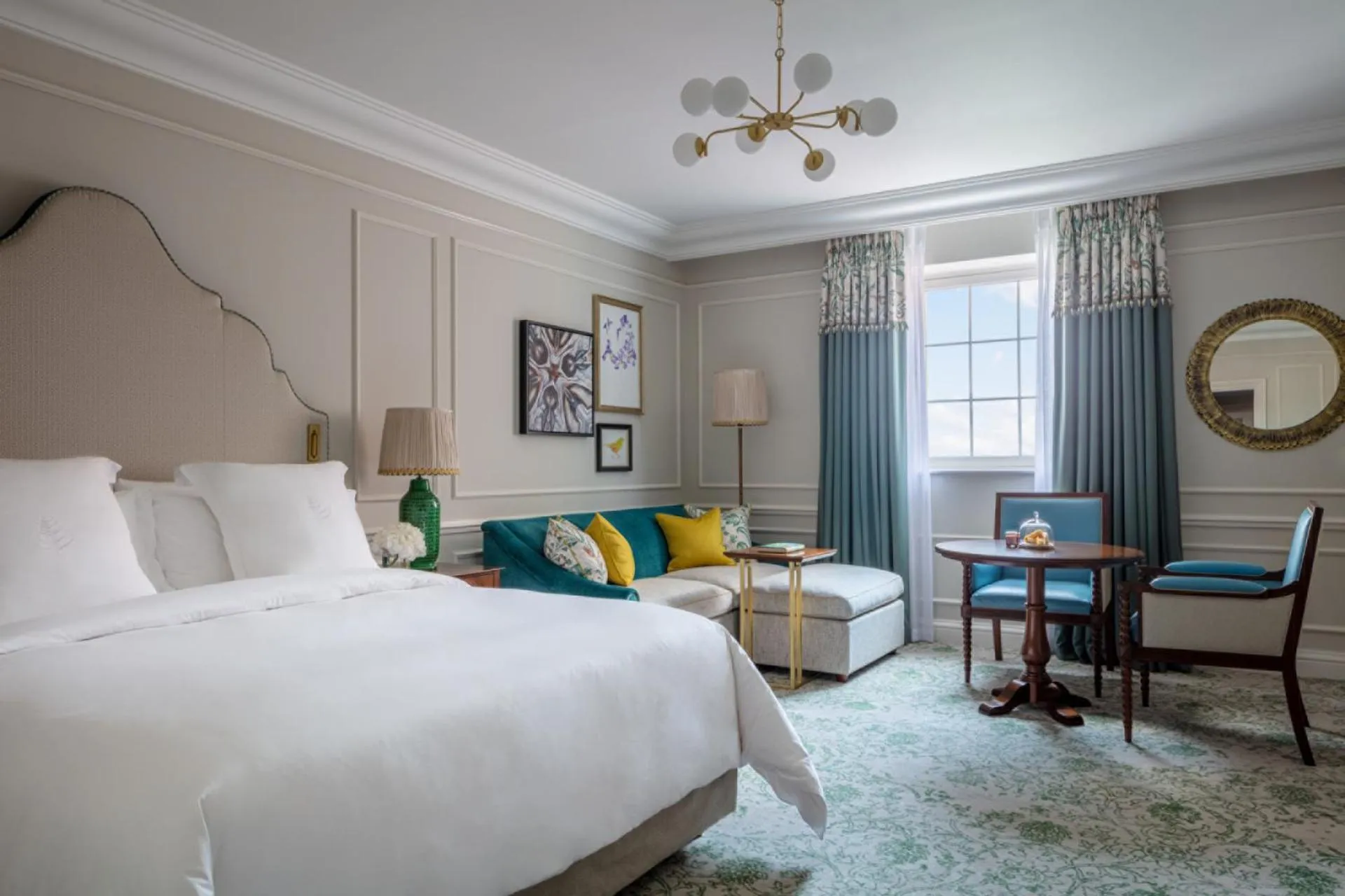 Garden Deluxe Room King in Four Seasons Hotel Hampshire