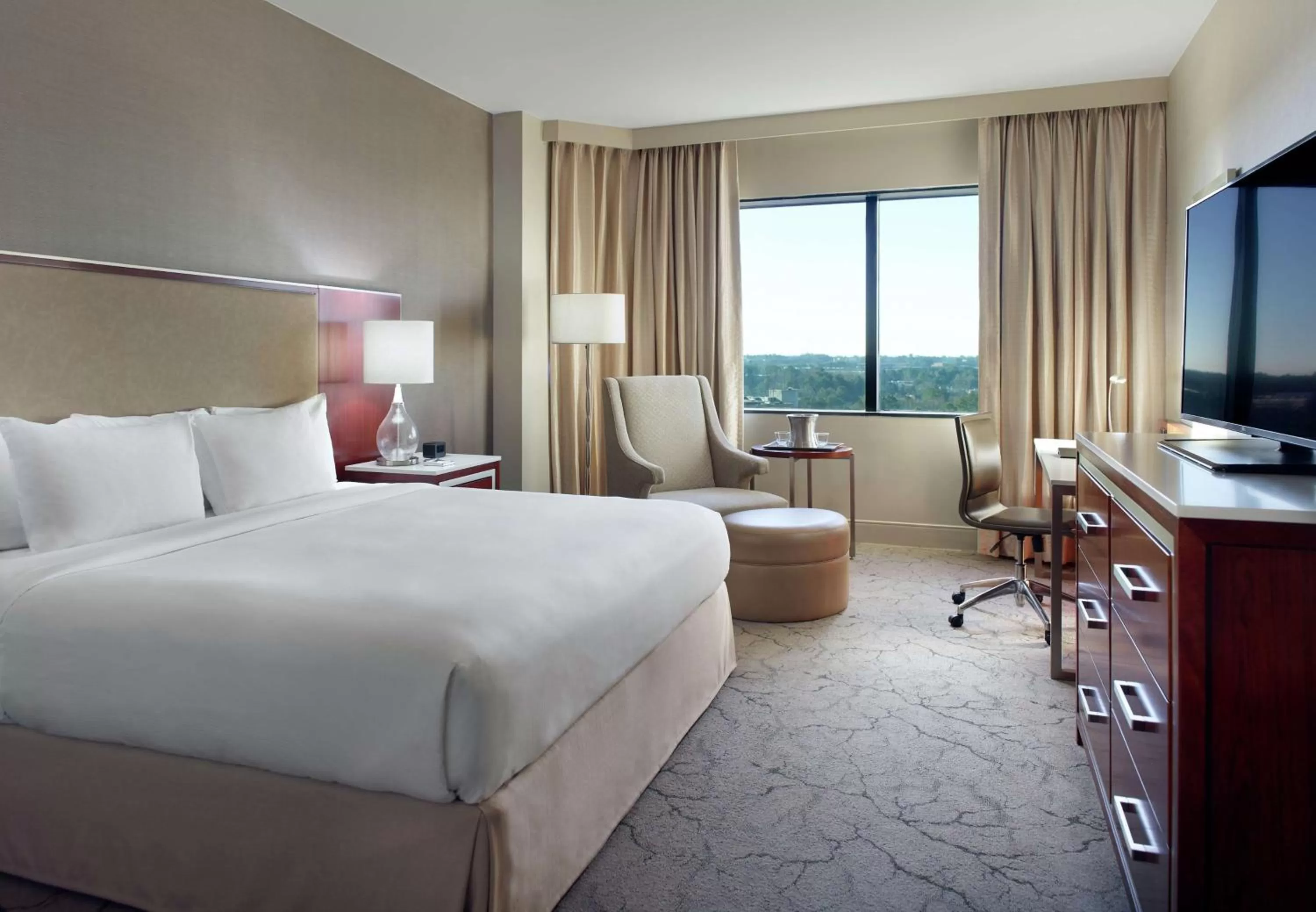 Executive King Room - Non-Smoking in Hilton Atlanta Northeast