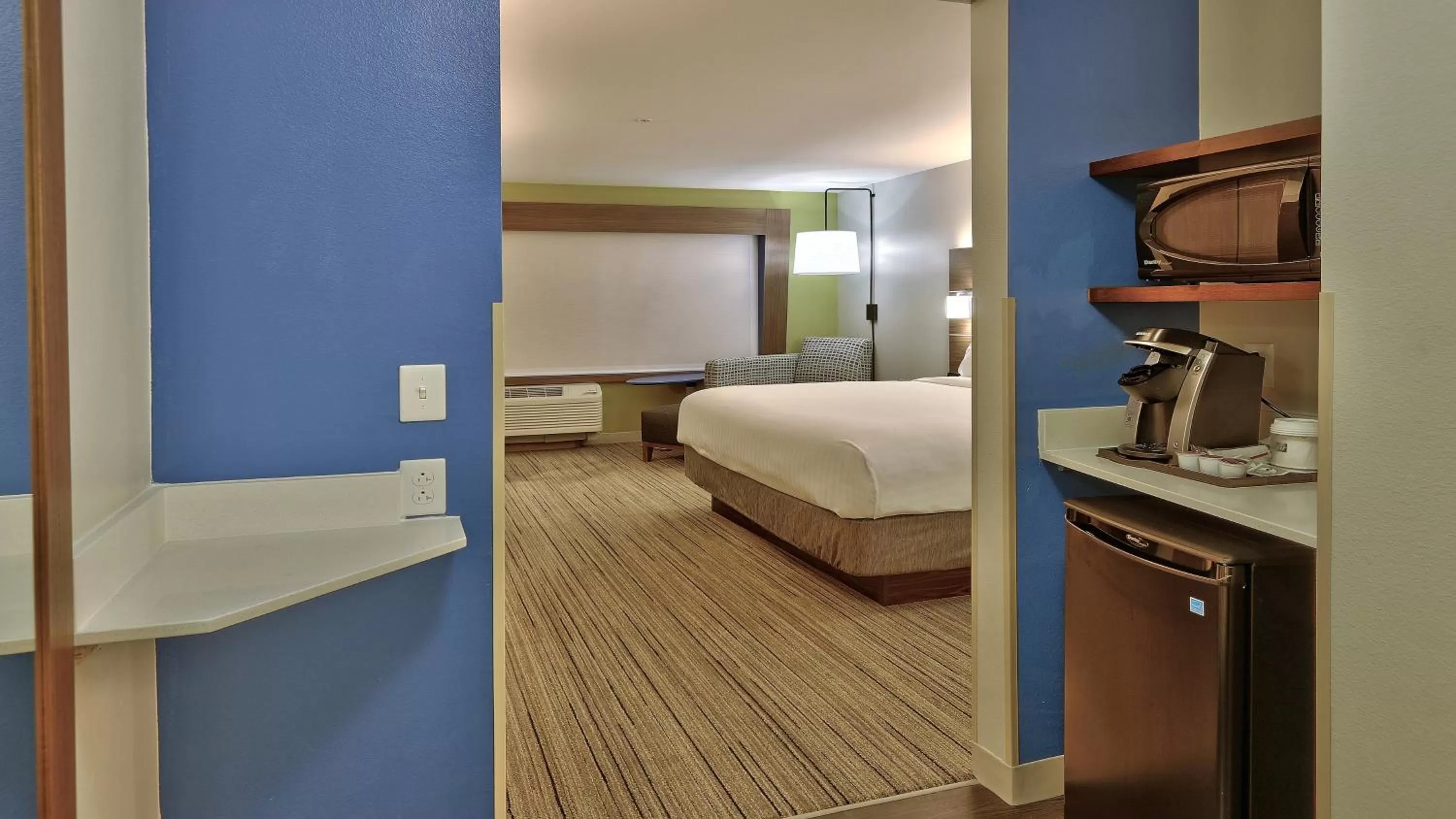 Standard Room in Holiday Inn Express & Suites Broomfield by IHG