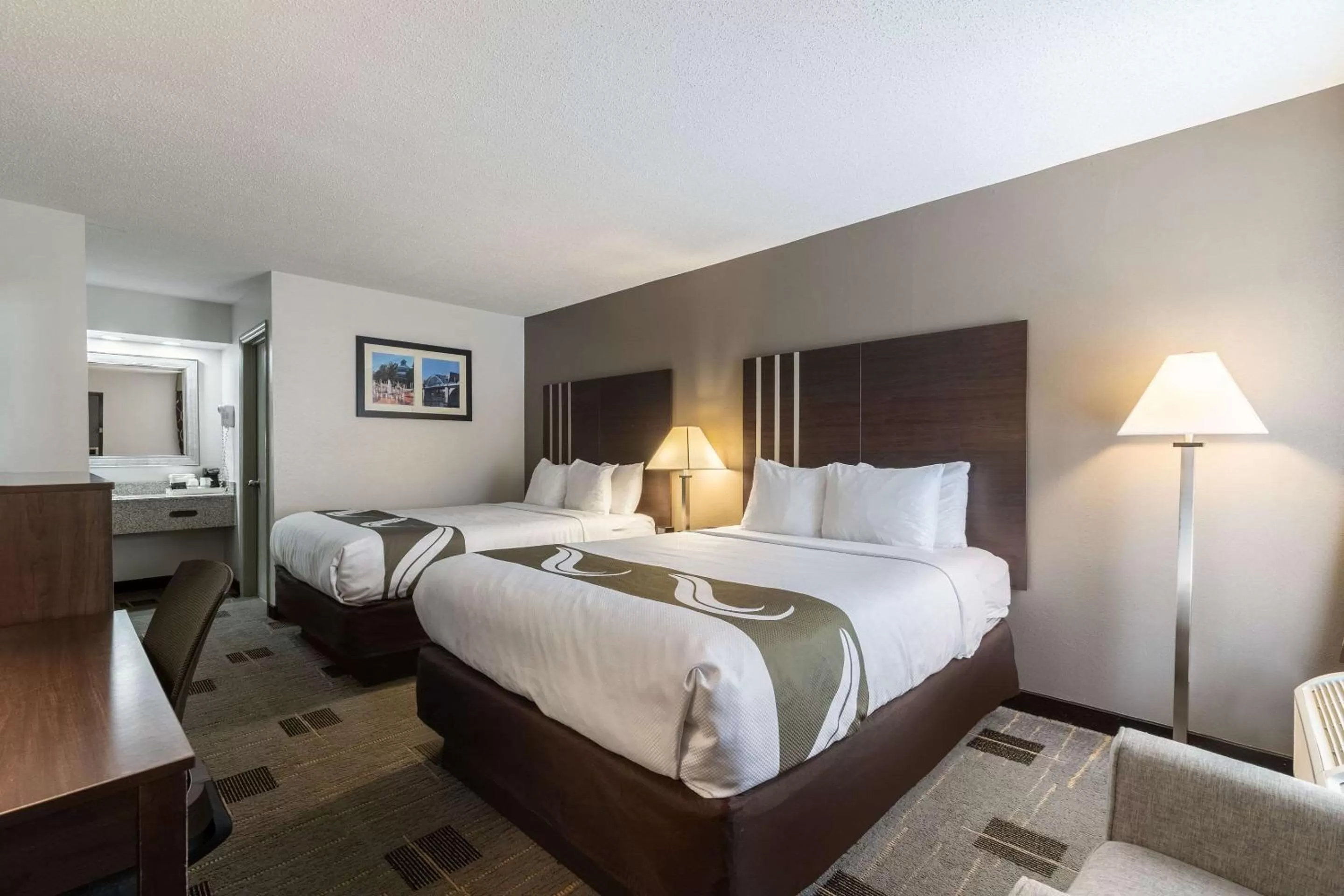 Queen Room with Two Queen Beds - Smoking in Quality Inn Cleveland North