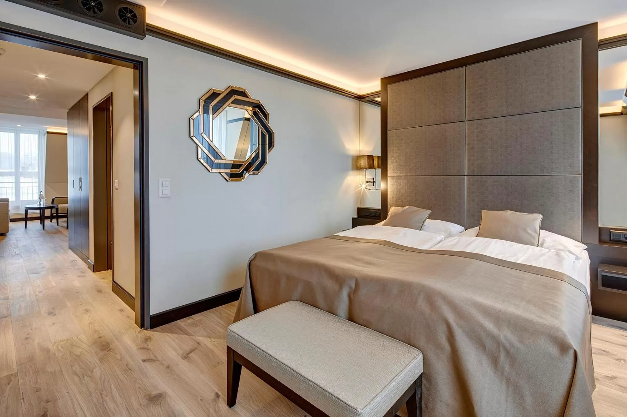 Deluxe Suite in Hotel Monopol Luzern