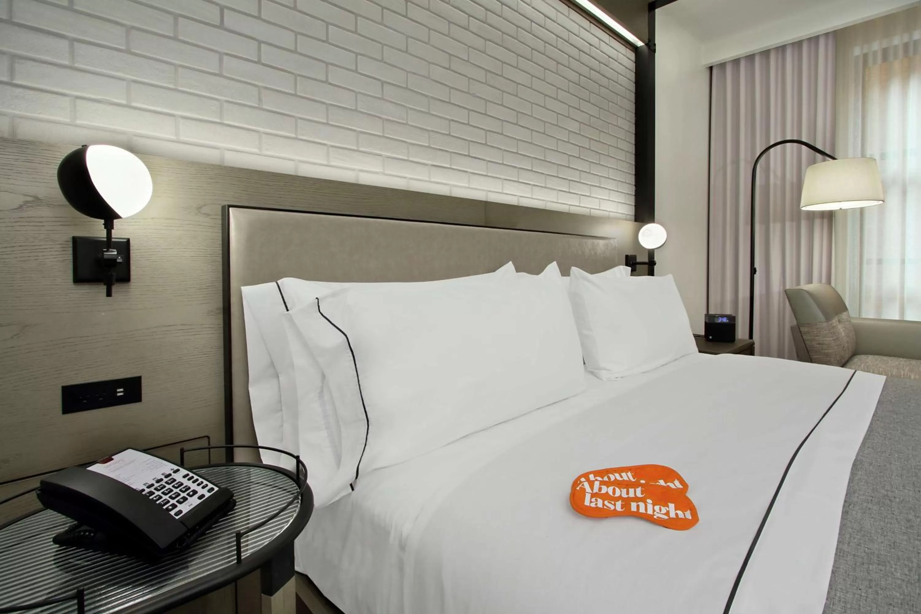 One-Bedroom King Suite in Canopy By Hilton Columbus Downtown Short North