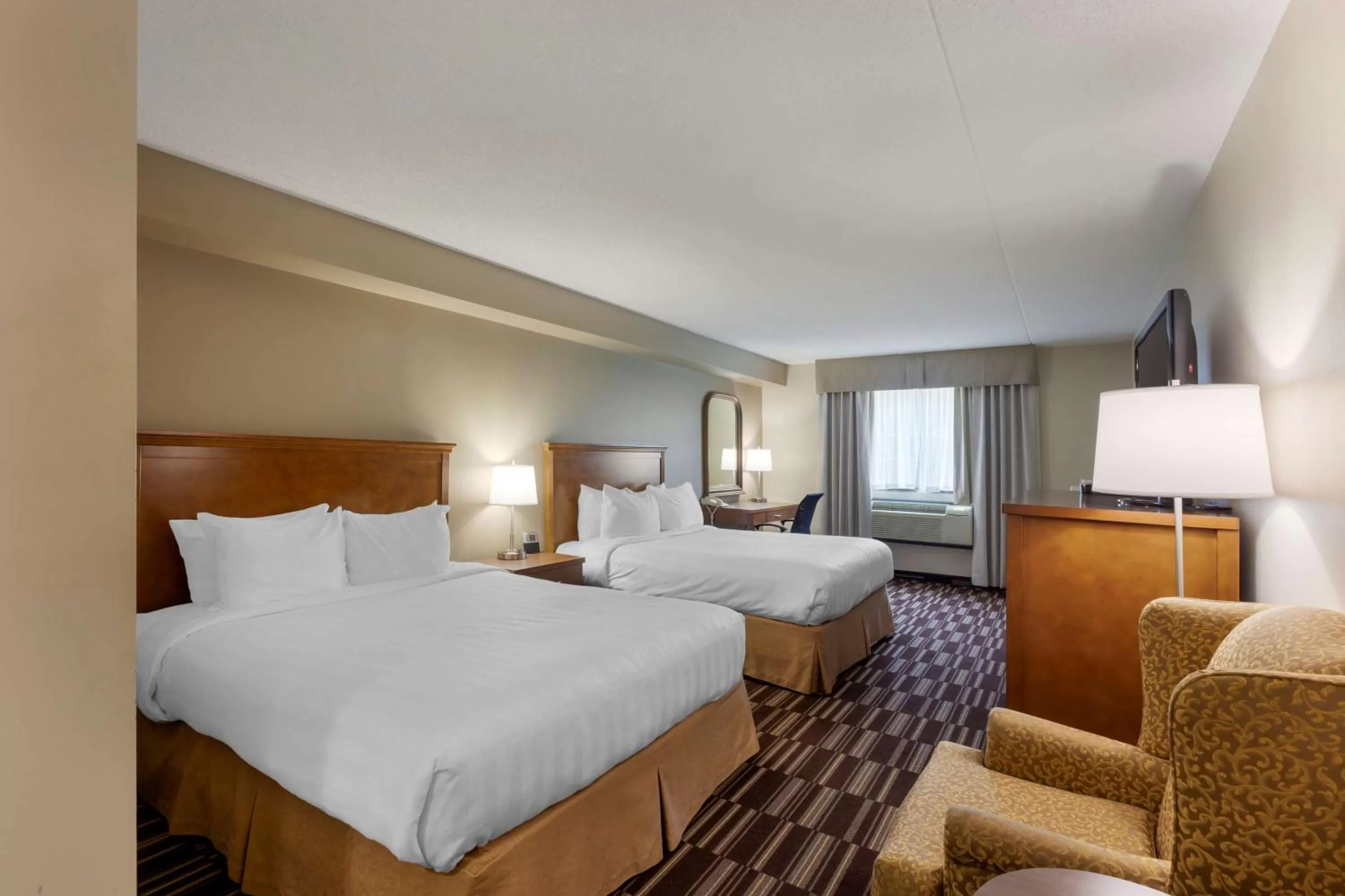 Queen Room with Two Queen Beds and Fireplace in Best Western Plus Orillia Hotel