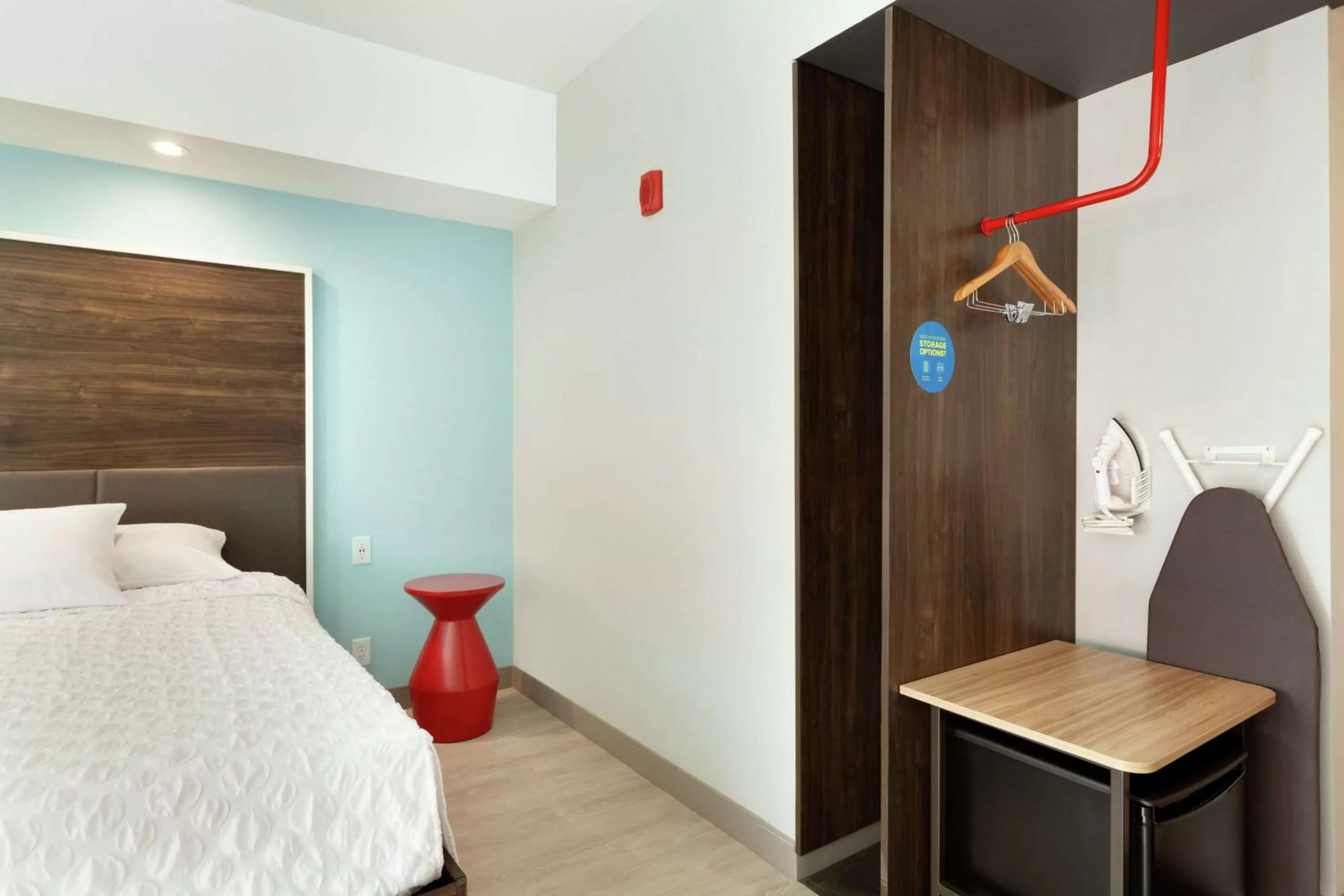 King Room with Roll-In Shower - Mobility and Hearing Access in Tru By Hilton Lake Charles