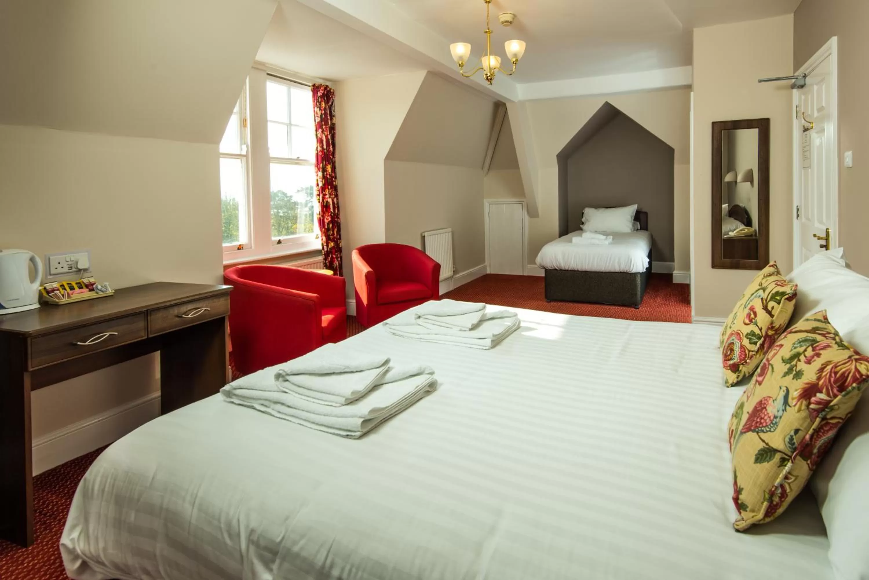 Family Room in Cliffden Hotel