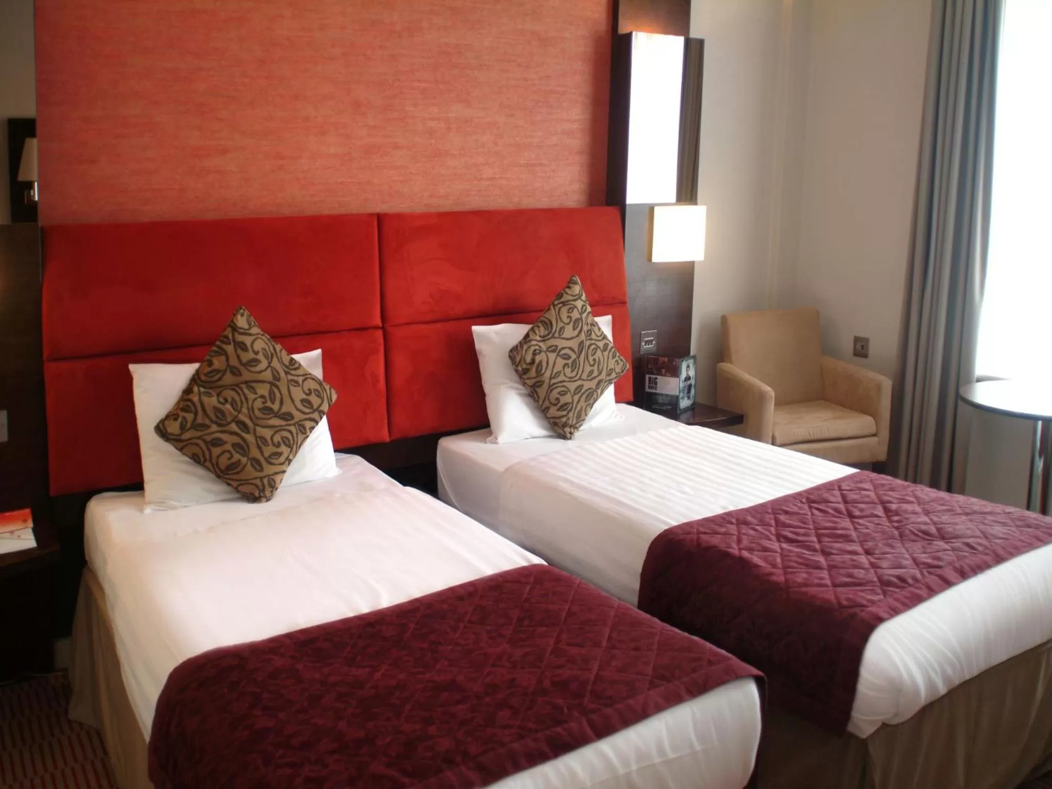 Standard Triple Room in The Dragon Hotel