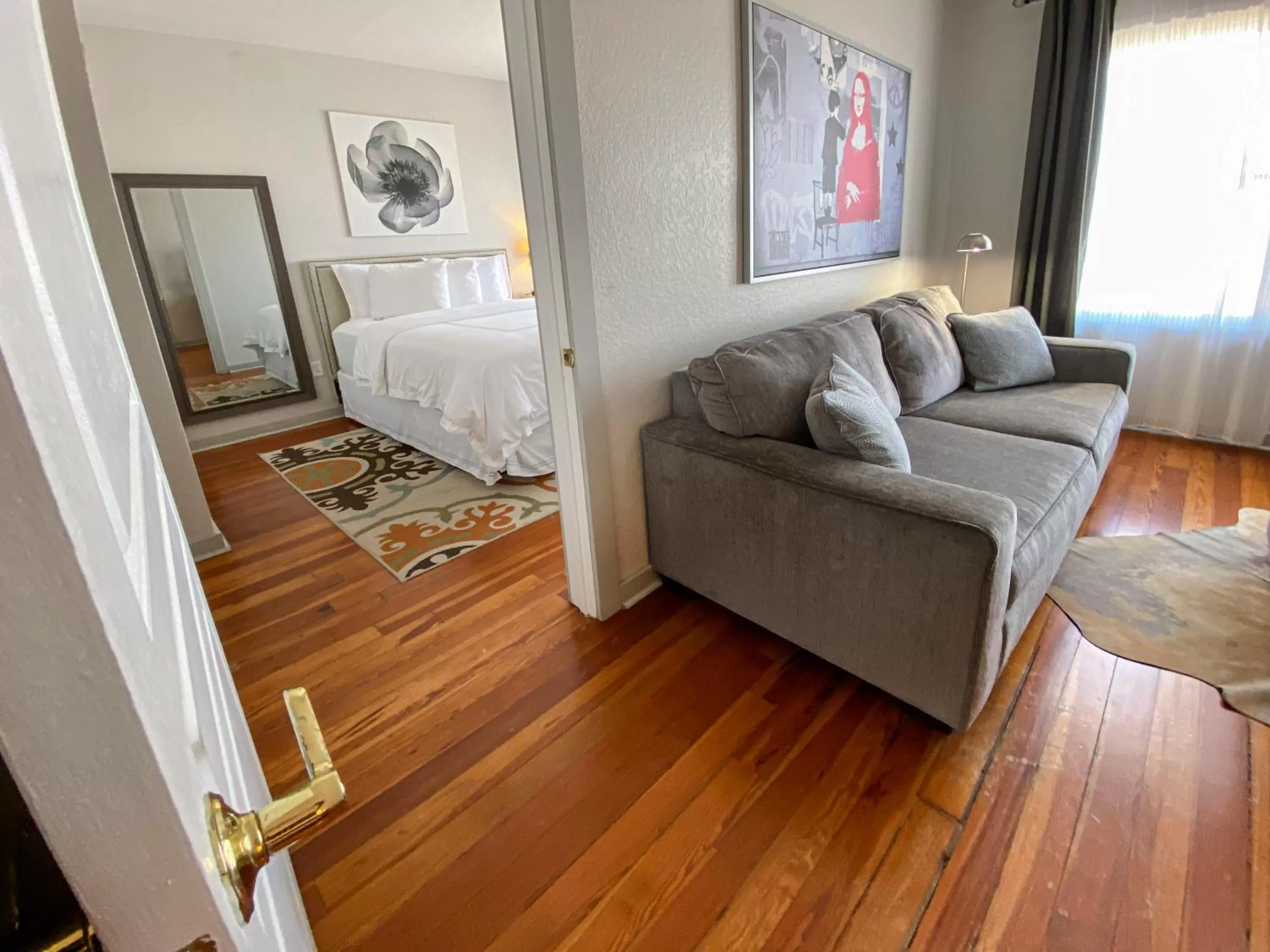 Junior Suite in Artisan Downtown